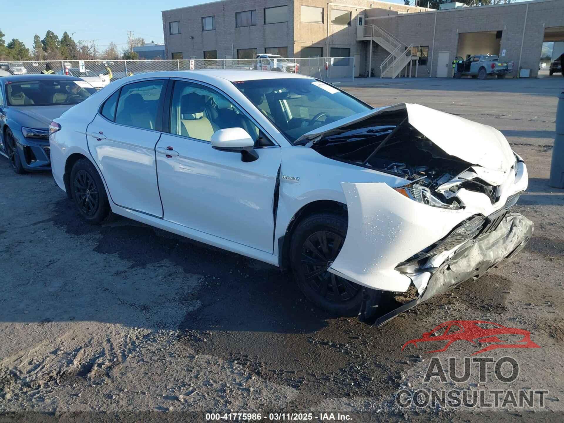 TOYOTA CAMRY HYBRID 2018 - 4T1B31HKXJU002257