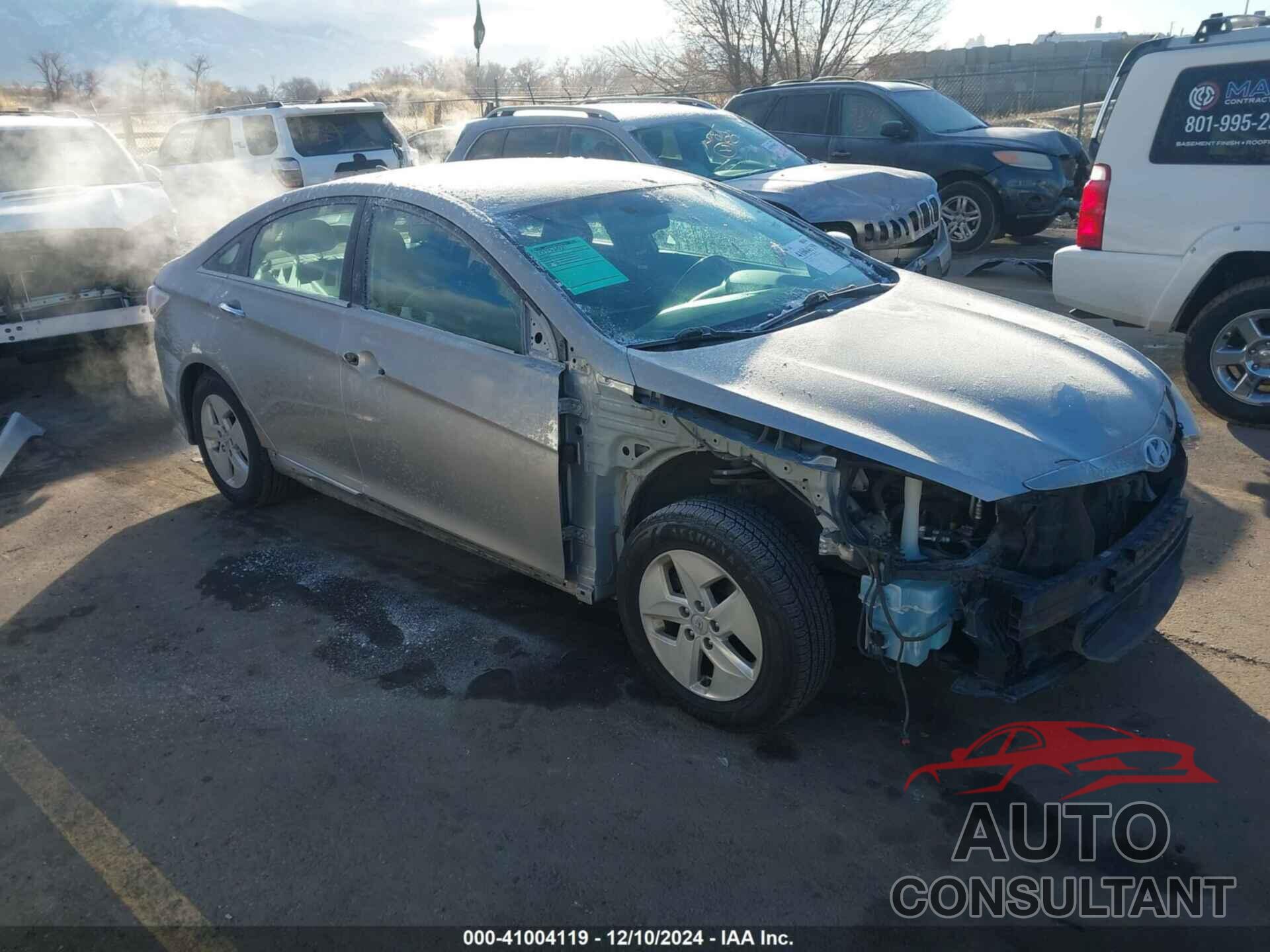 HYUNDAI SONATA HYBRID 2012 - KMHEC4A42CA035266