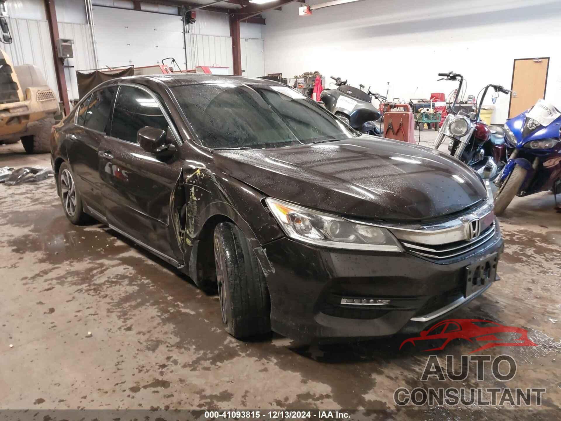 HONDA ACCORD 2017 - 1HGCR3F80HA008480