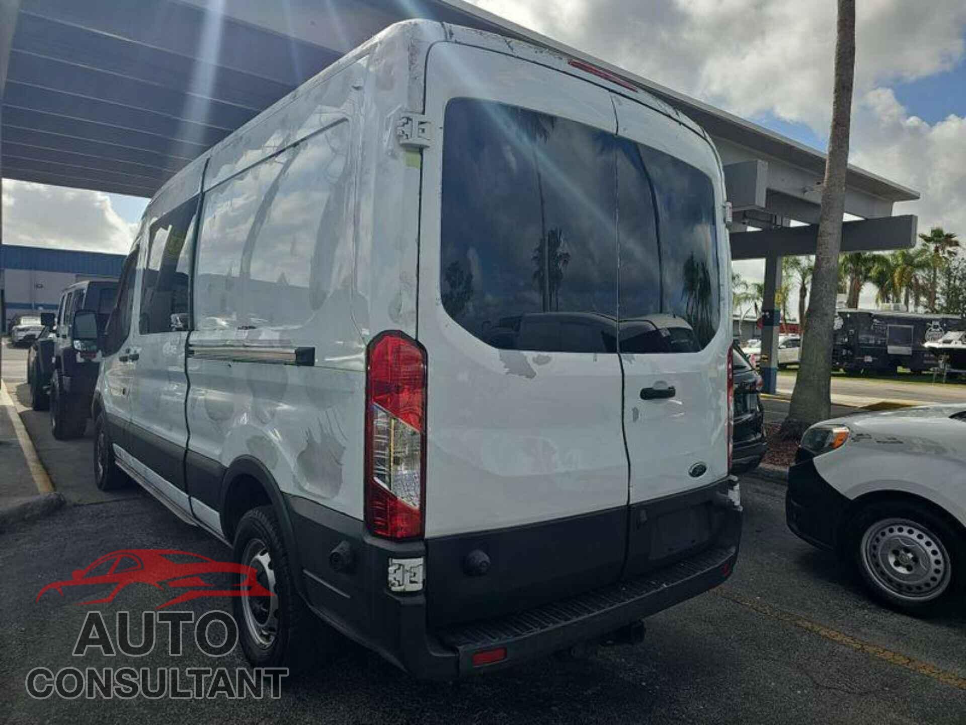 FORD TRANSIT 2017 - 1FTYR2DMXHKA18247