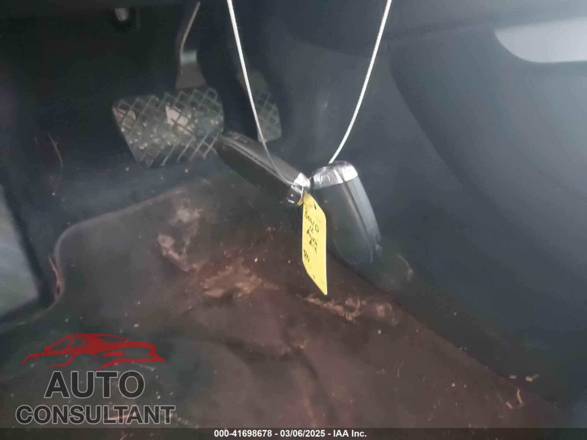AUDI A4 2012 - WAUFFAFL9CN011096