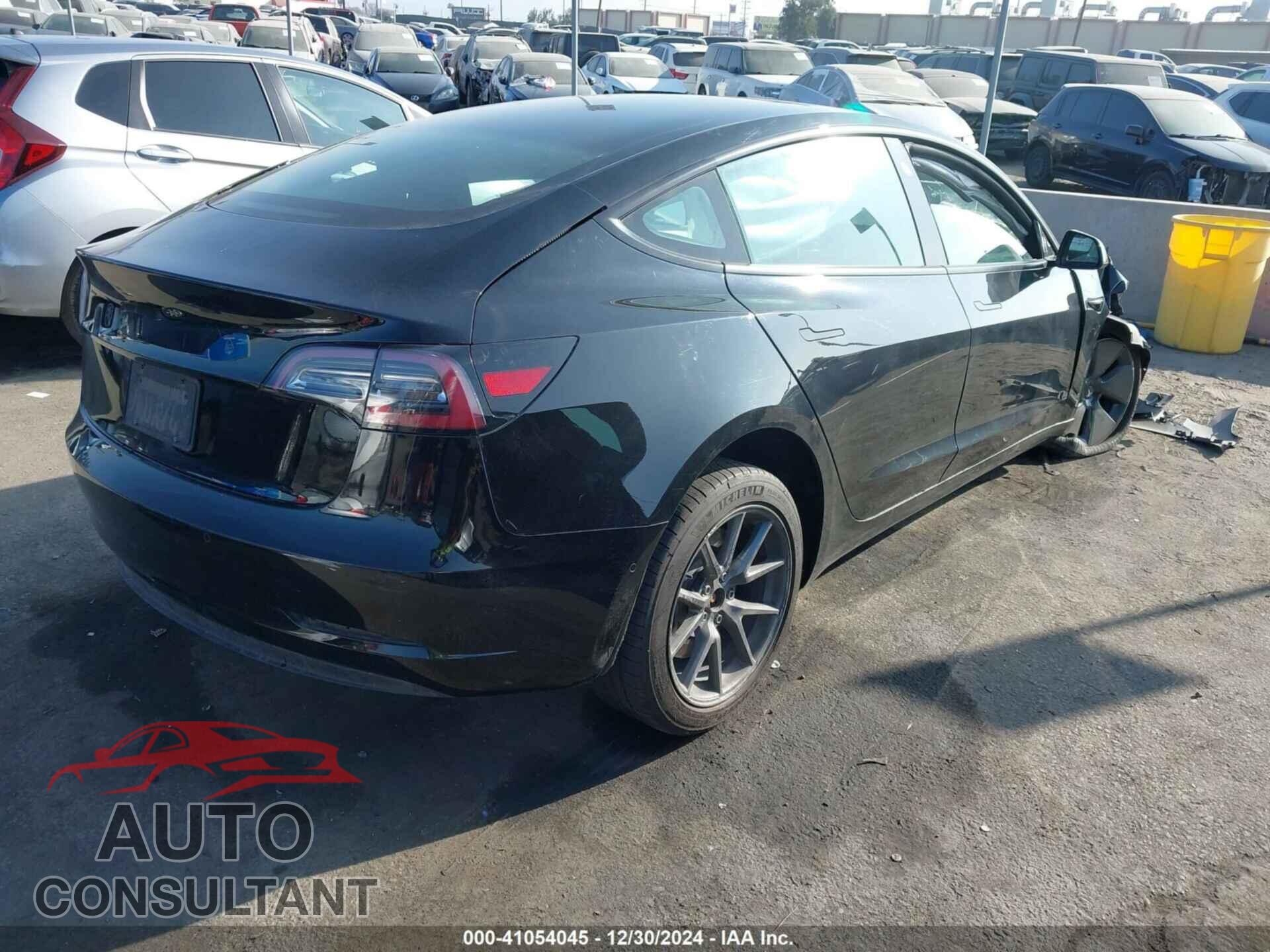 TESLA MODEL 3 2021 - 5YJ3E1EA2MF877733