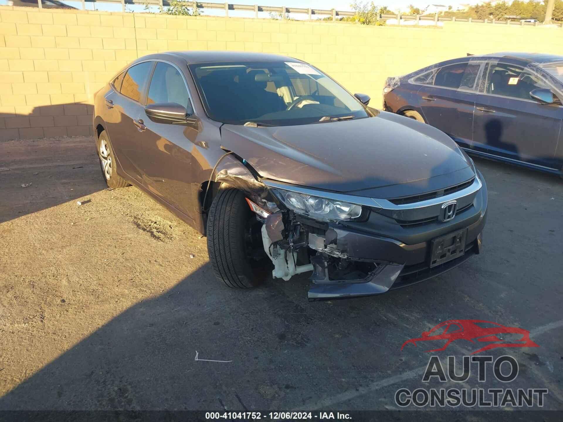 HONDA CIVIC 2018 - 2HGFC2F53JH565910