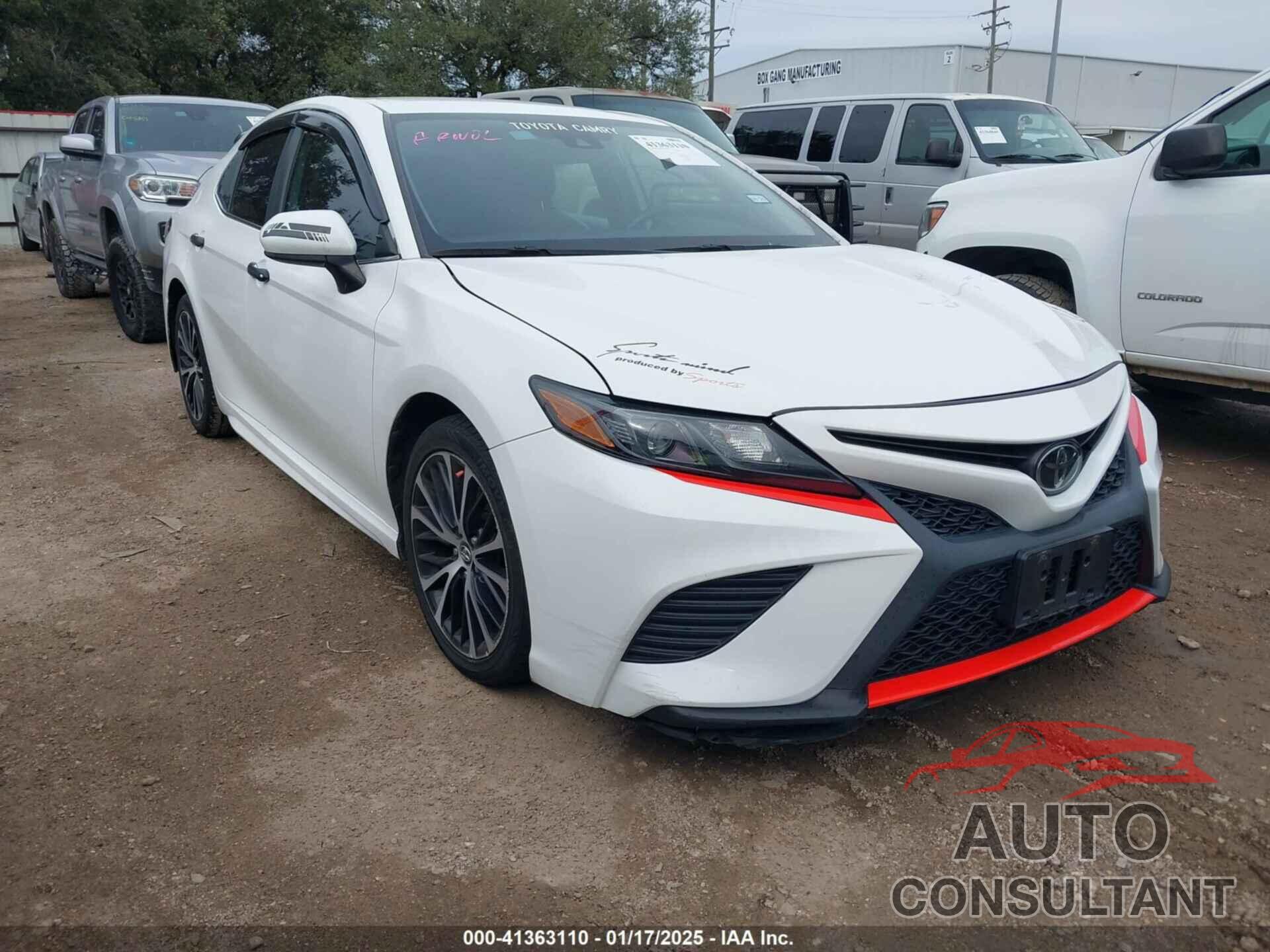 TOYOTA CAMRY 2020 - 4T1G11AK3LU944076