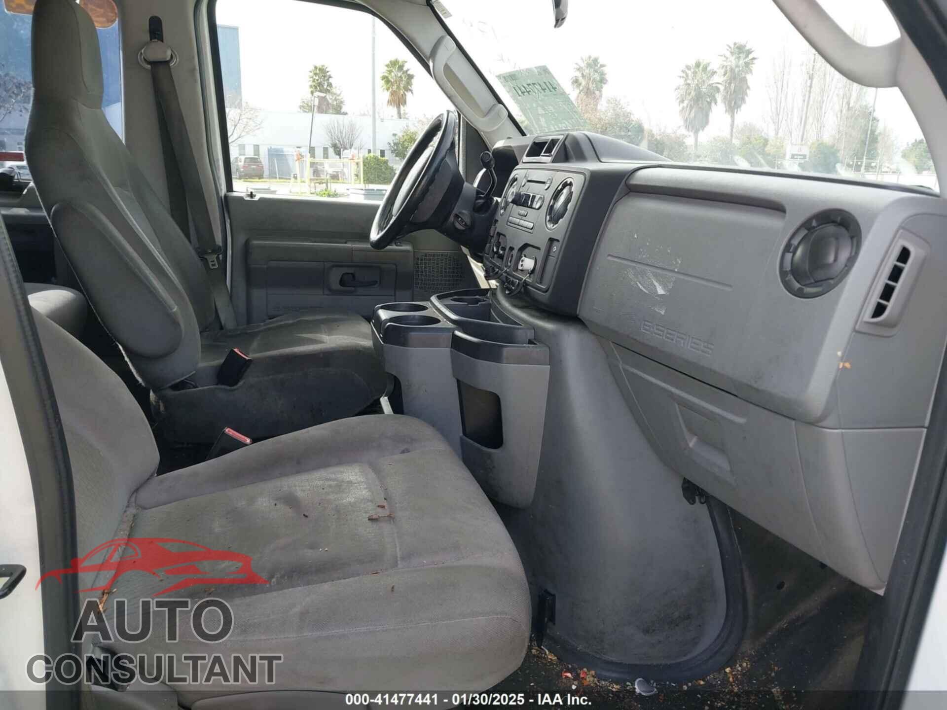 FORD E-350 SUPER DUTY 2013 - 1FBSS3BL4DDA83236
