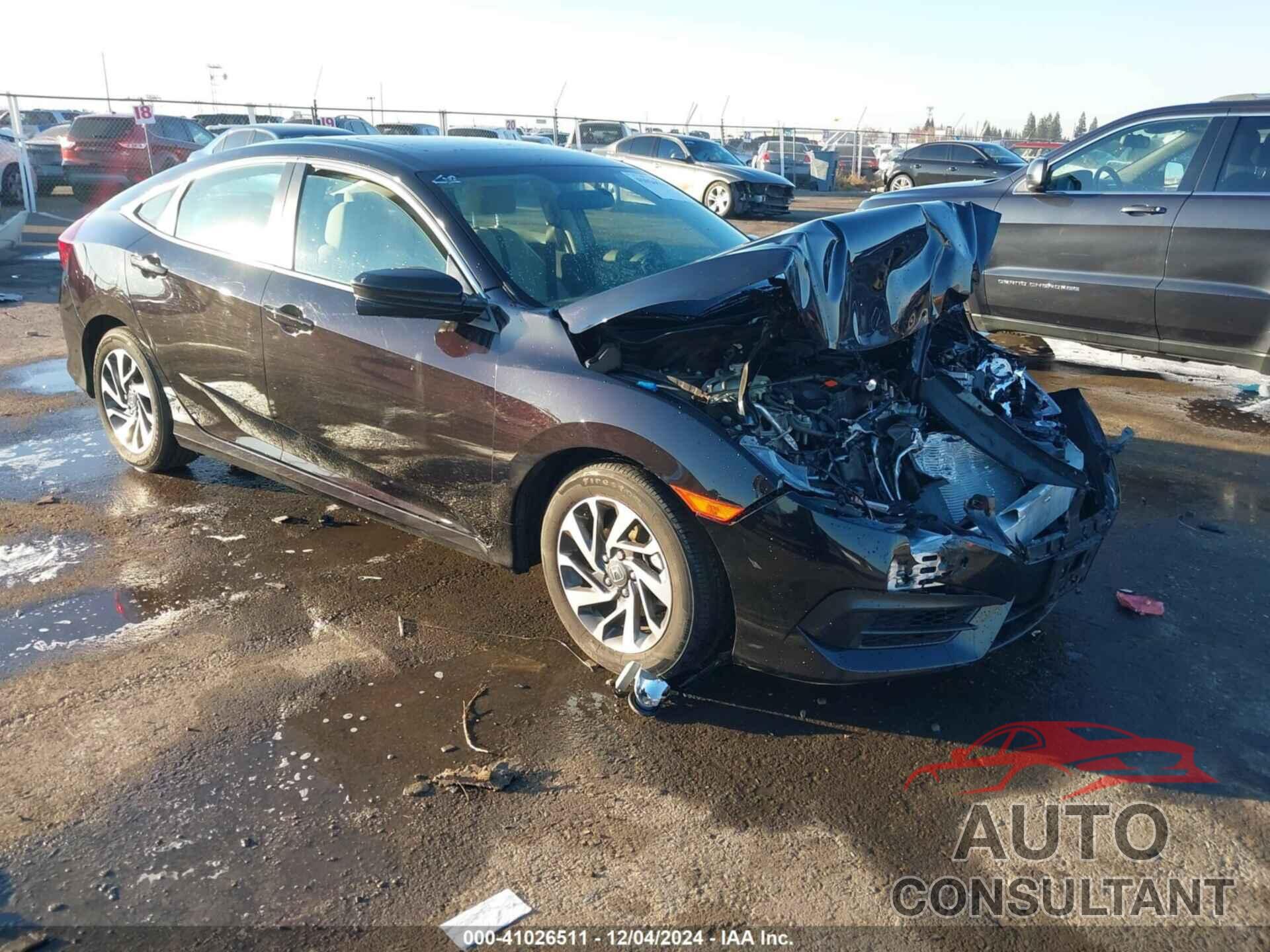 HONDA CIVIC 2018 - 19XFC2F74JE207968