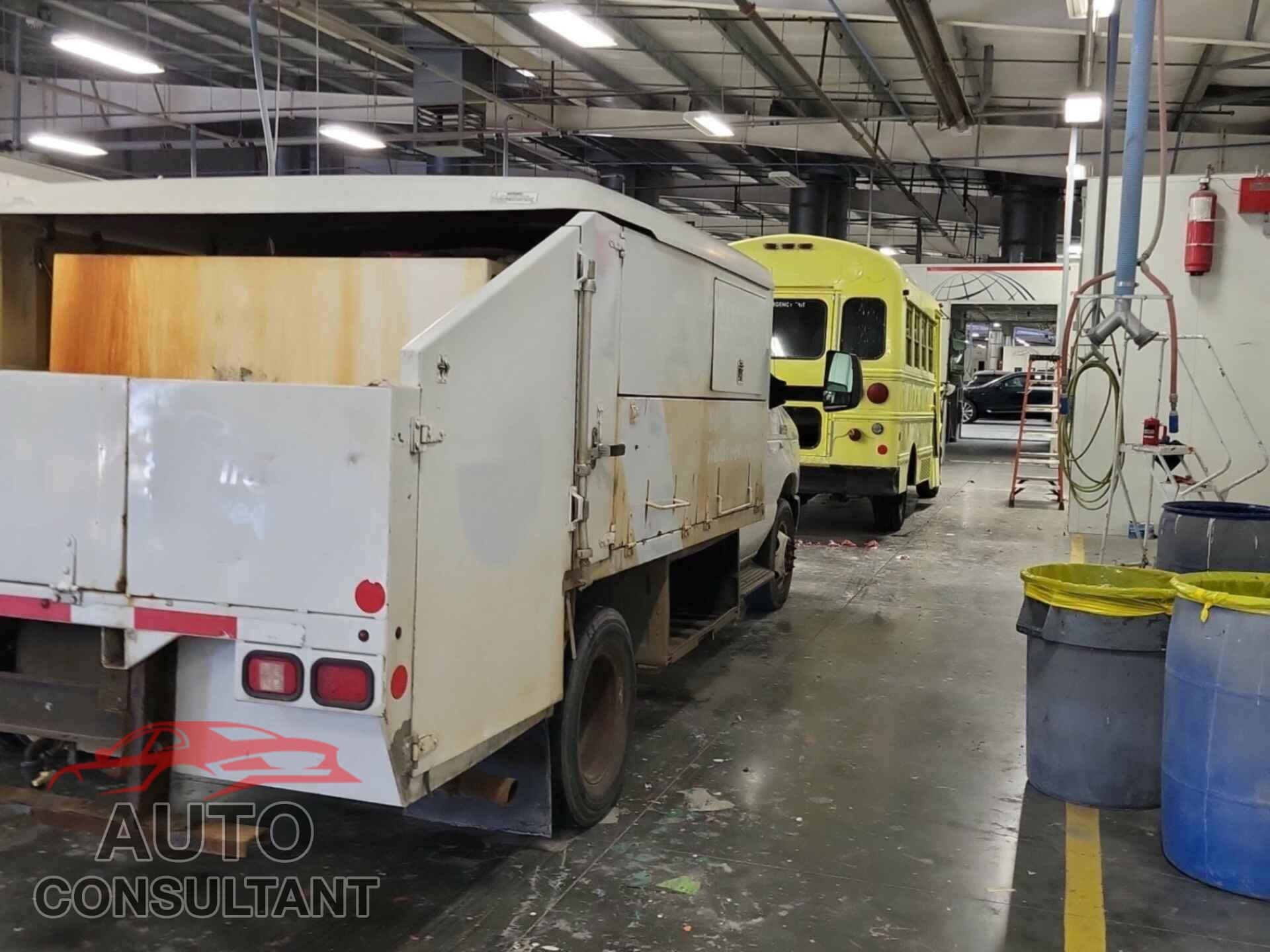 FORD ECONOLINE 2012 - 1FDXE4FL0CDA39463