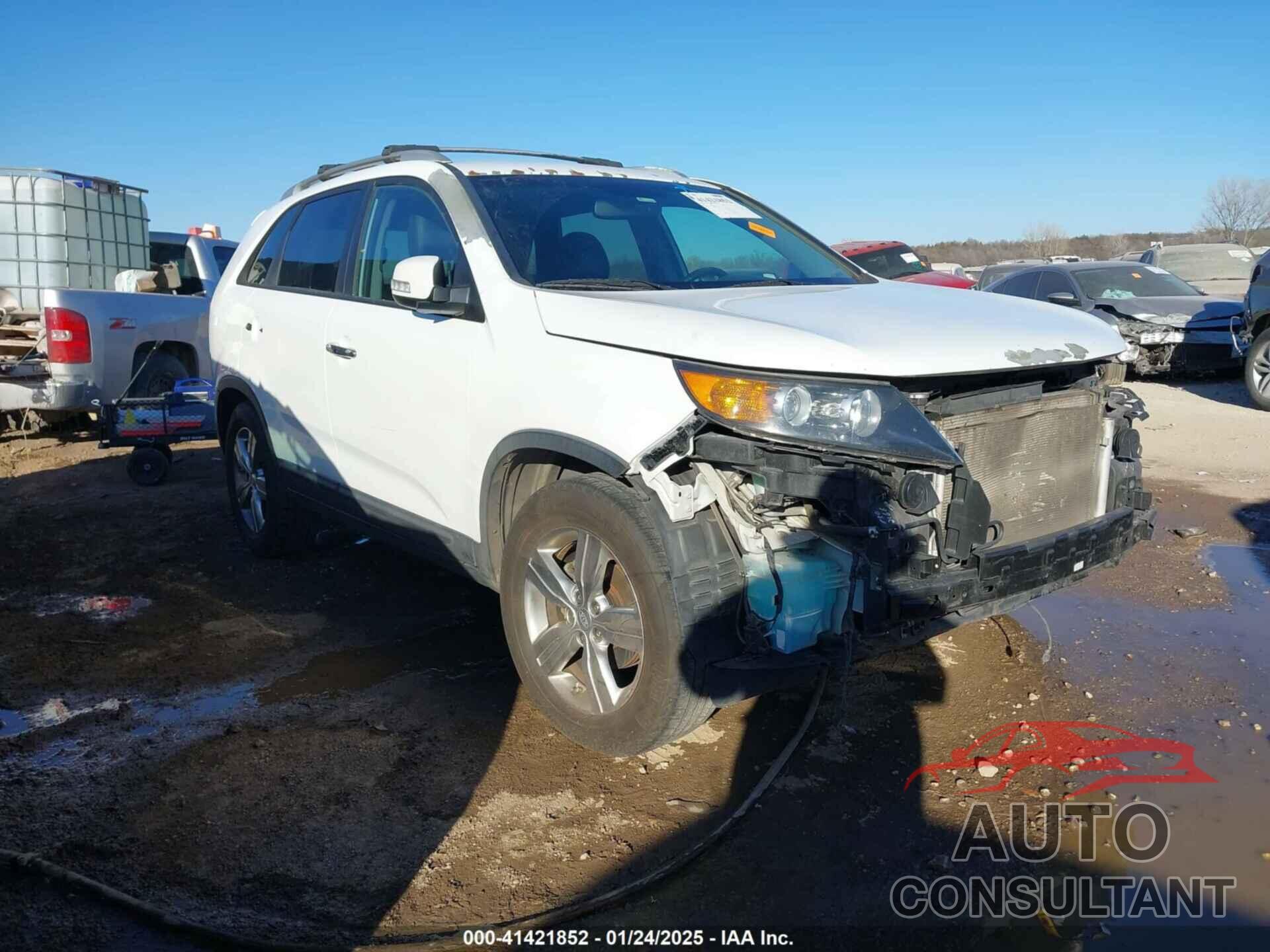 KIA SORENTO 2013 - 5XYKU4A69DG351674