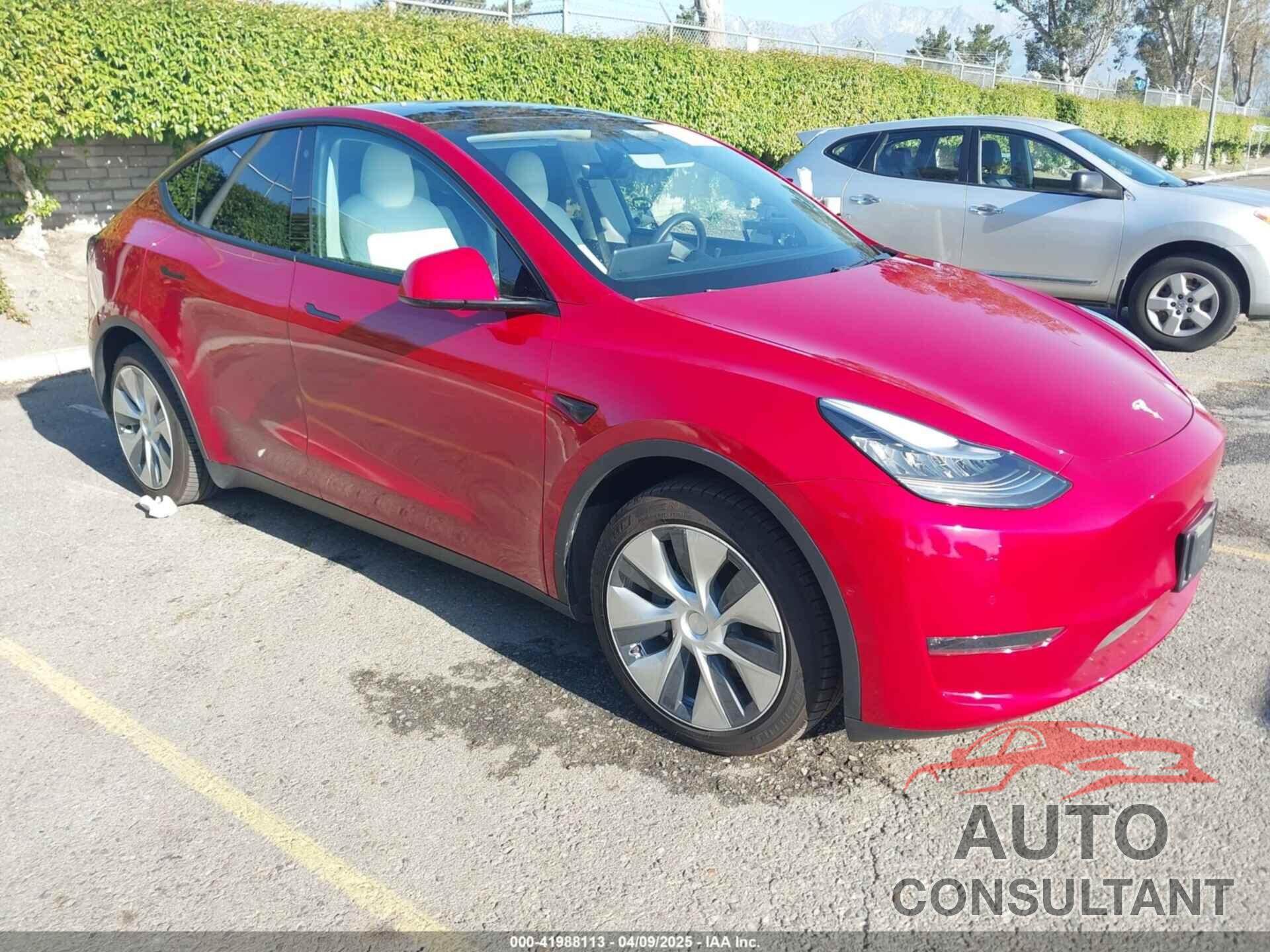 TESLA MODEL Y 2020 - 5YJYGDEE8LF057014