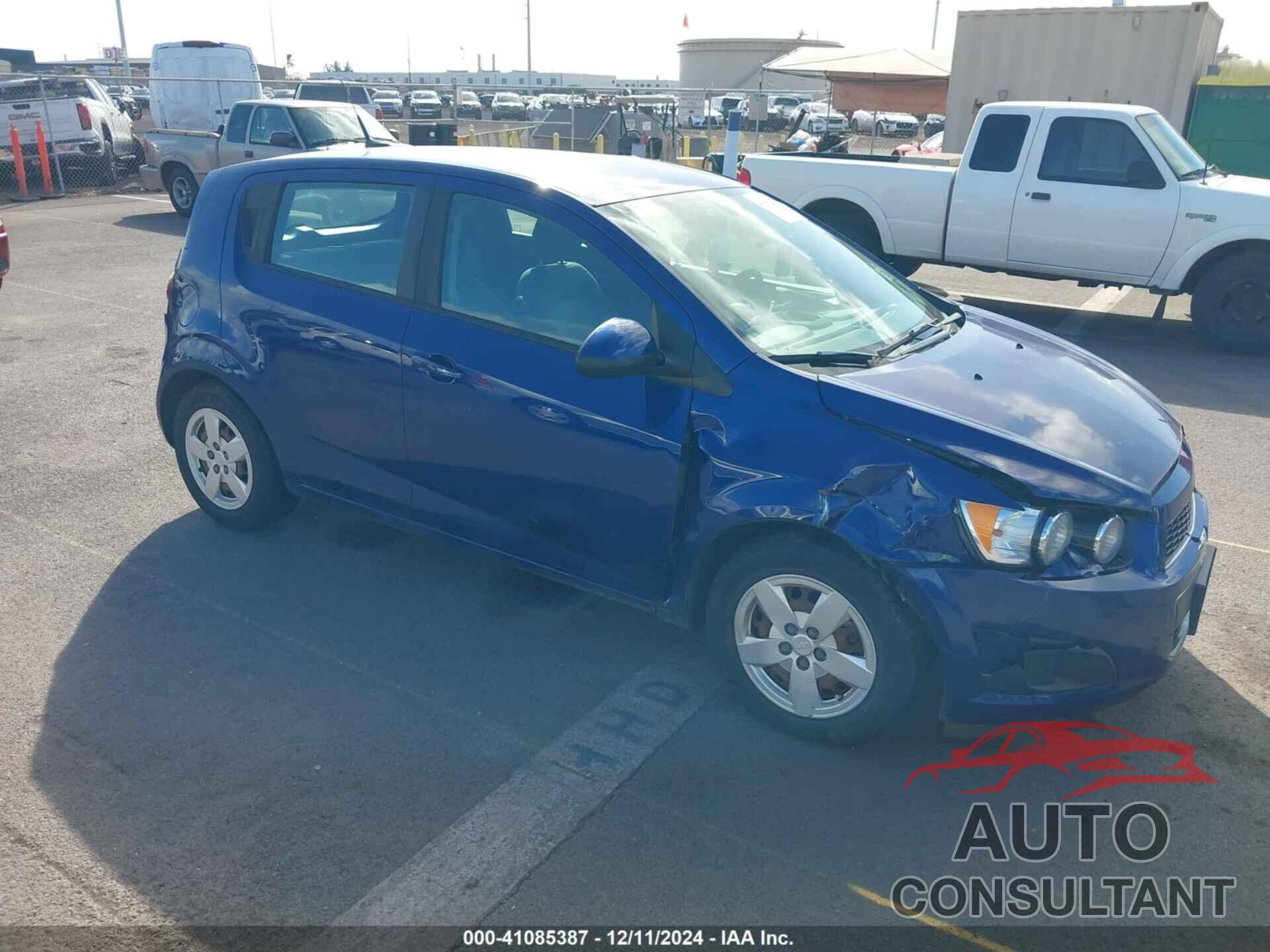 CHEVROLET SONIC 2014 - 1G1JA6SG9E4216825