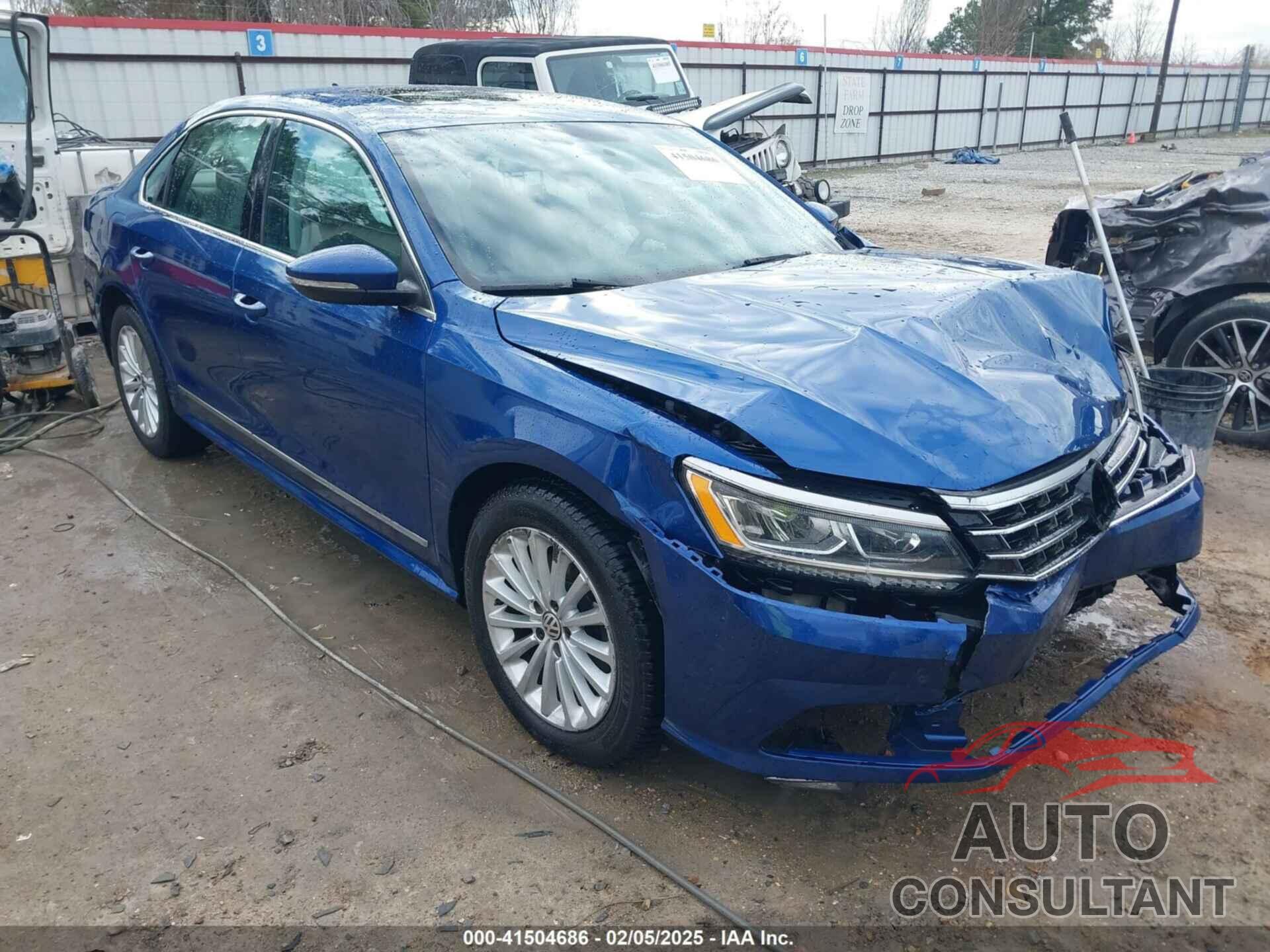 VOLKSWAGEN PASSAT 2017 - 1VWBT7A3XHC022466
