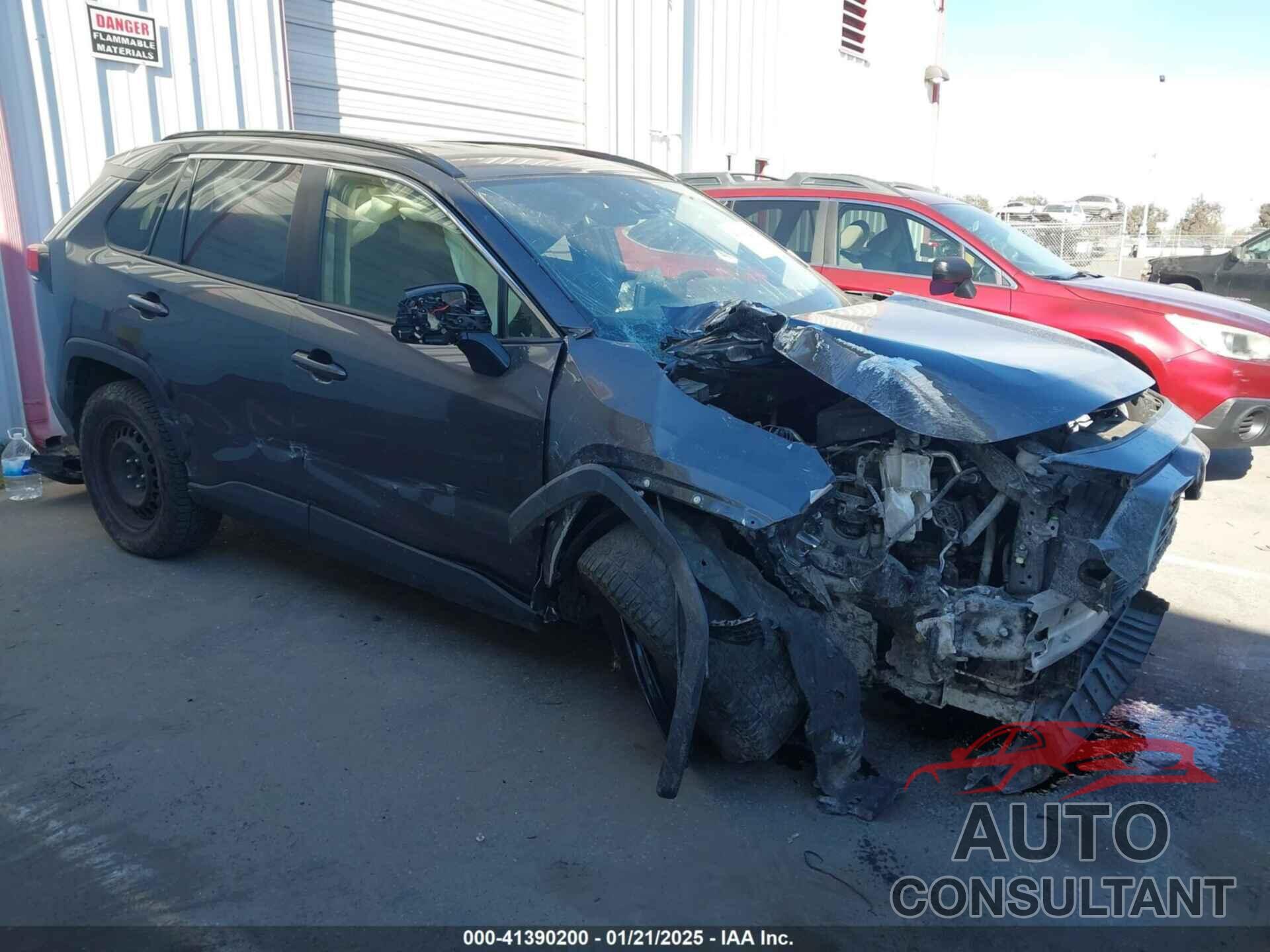 TOYOTA RAV4 2019 - JTMH1RFV9KJ006495