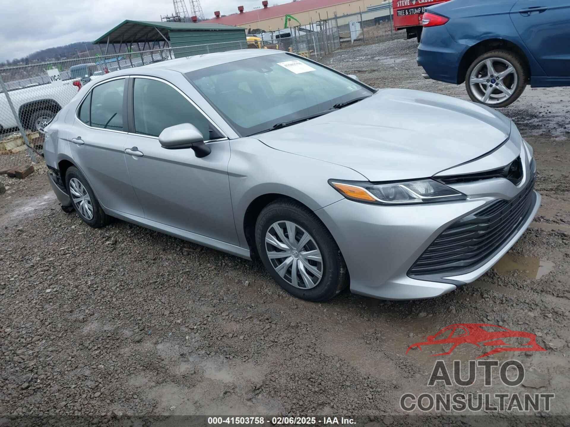TOYOTA CAMRY 2018 - 4T1B11HK3JU601894
