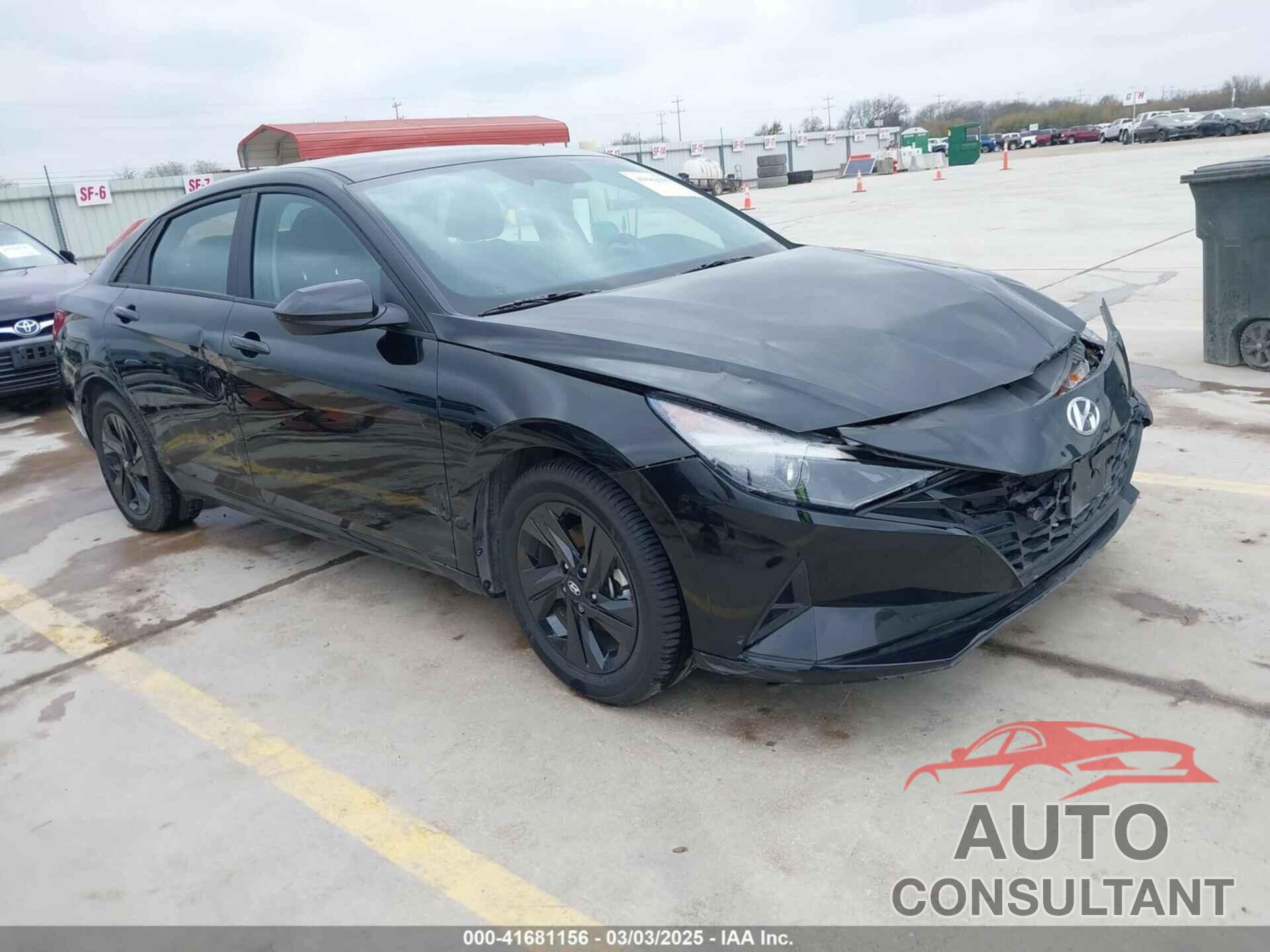 HYUNDAI ELANTRA 2023 - KMHLM4AG0PU520797