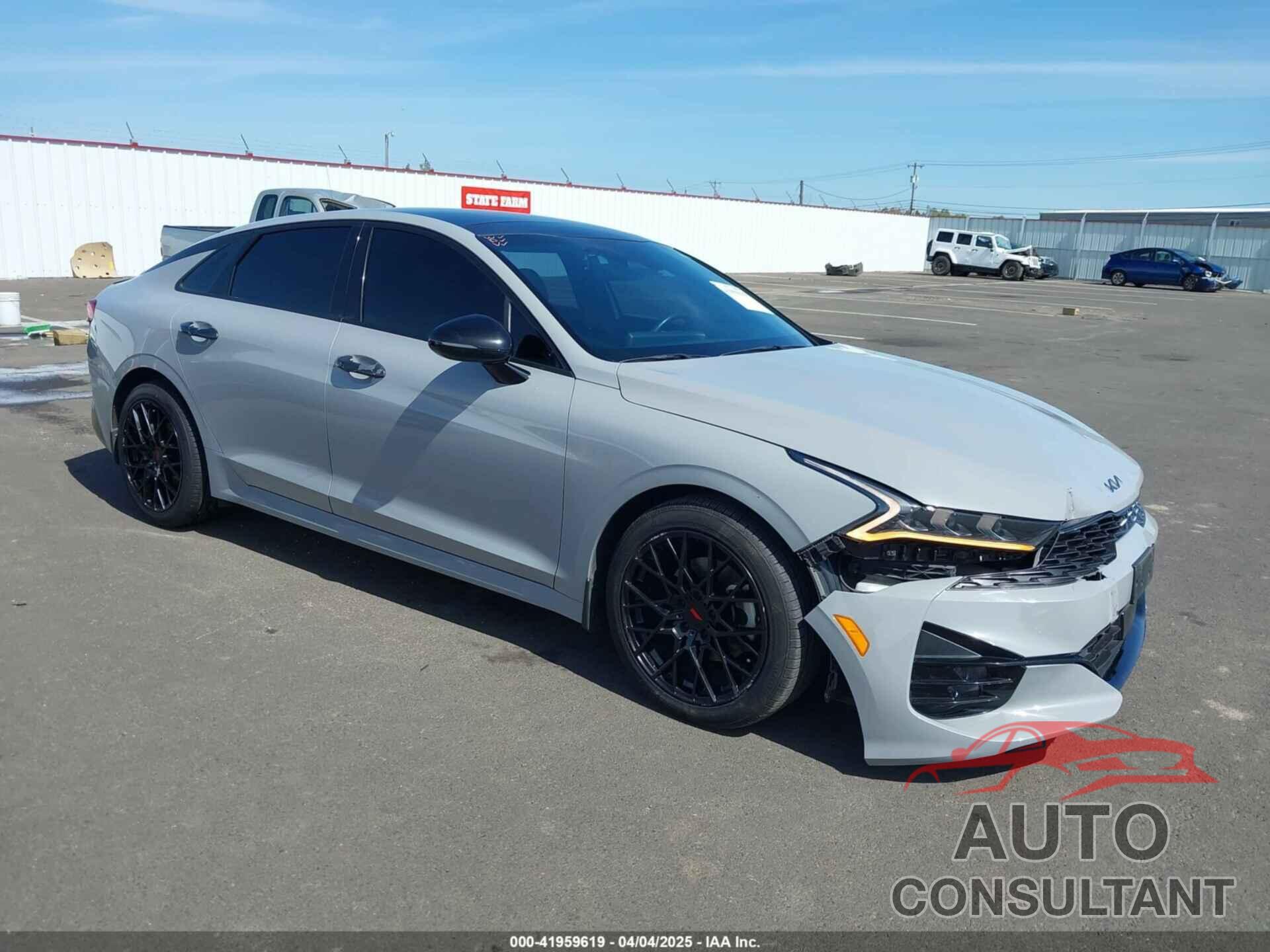 KIA K5 2022 - 5XXG64J27NG119478