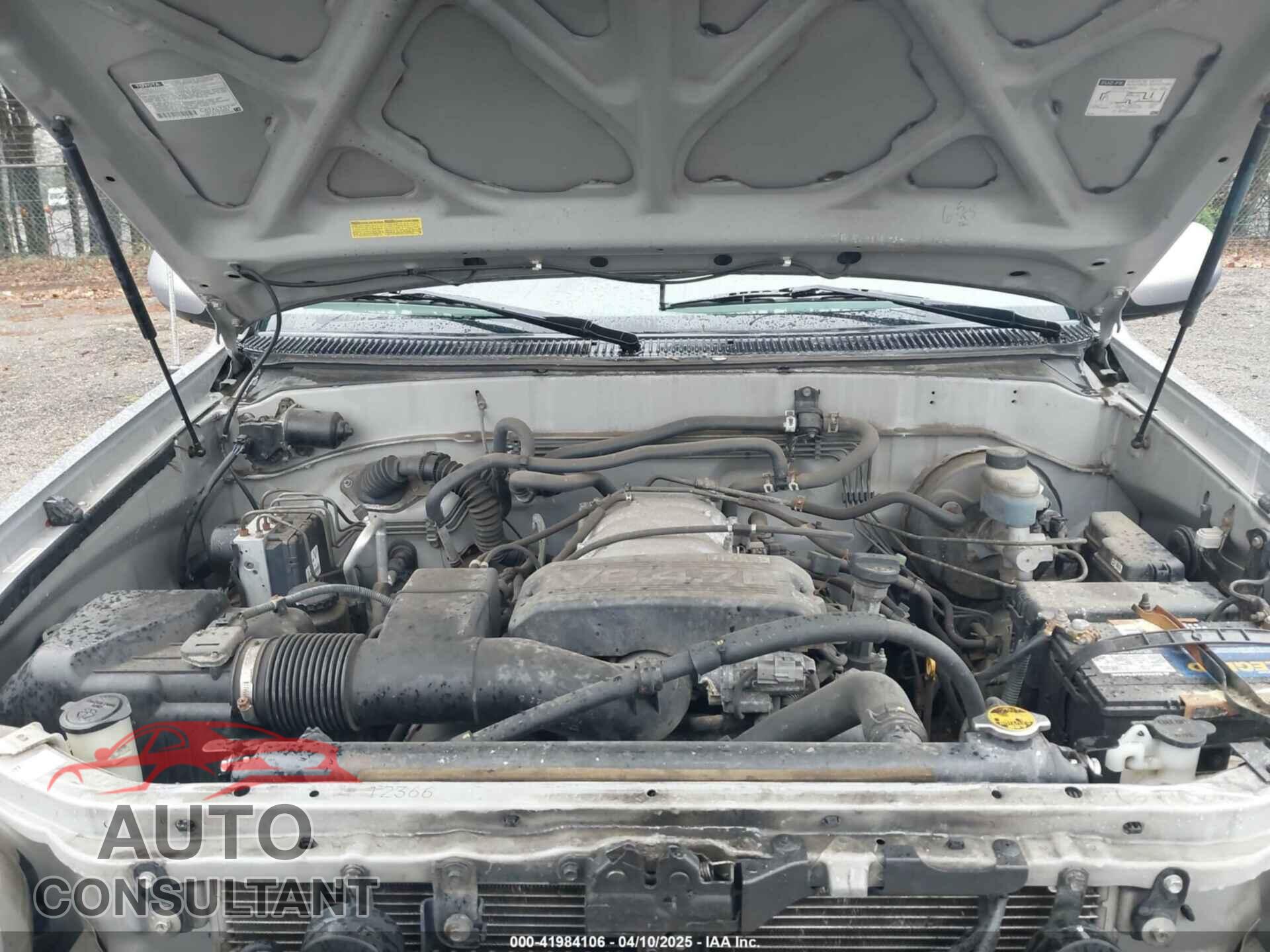 TOYOTA SEQUOIA 2002 - 5TDBT48A92S061934