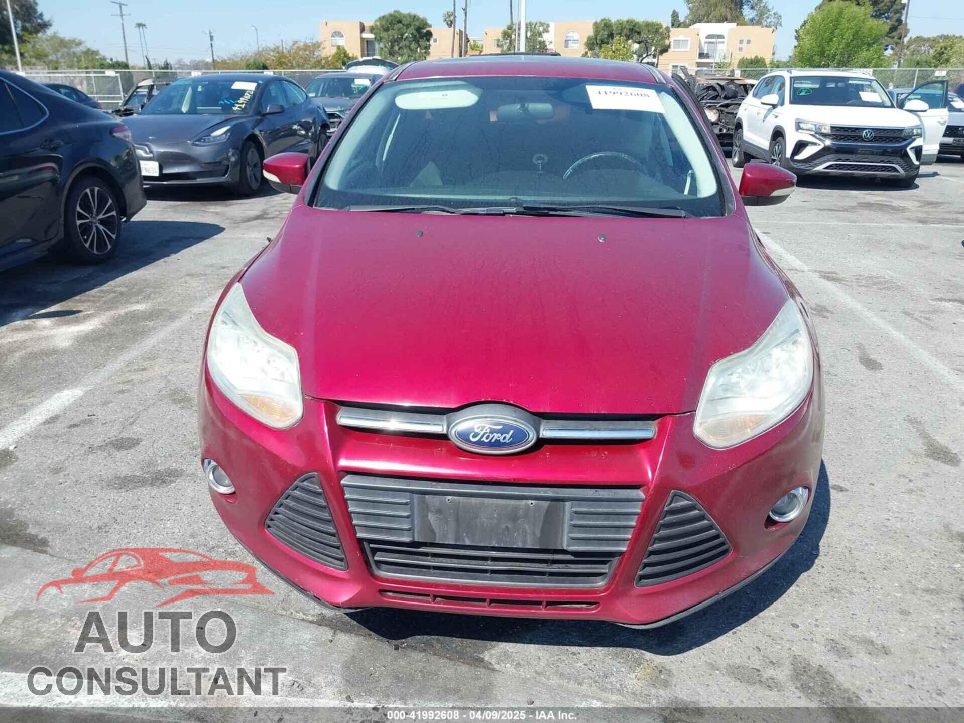 FORD FOCUS 2014 - 1FADP3K21EL259945