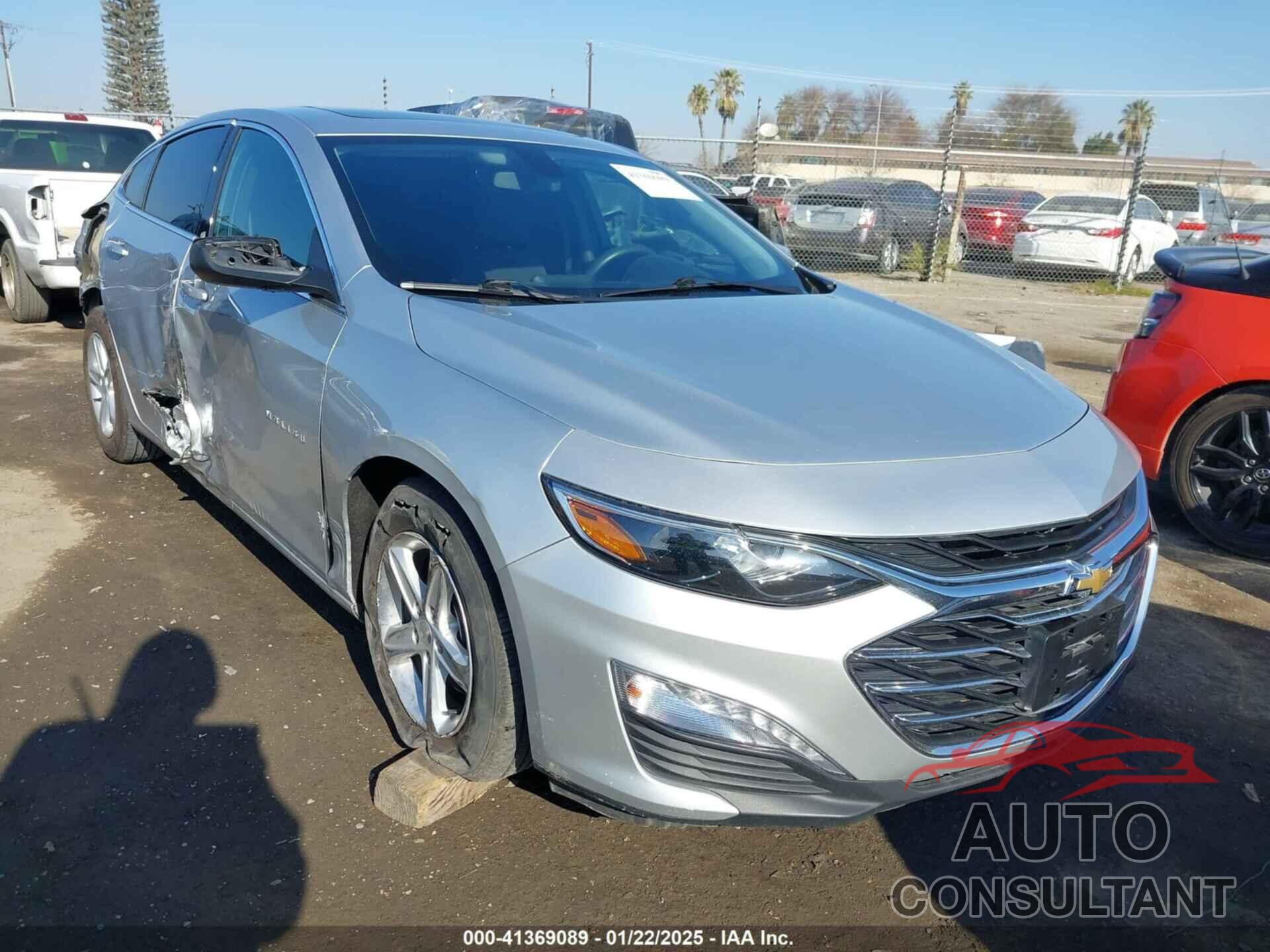 CHEVROLET MALIBU 2022 - 1G1ZD5ST2NF133470