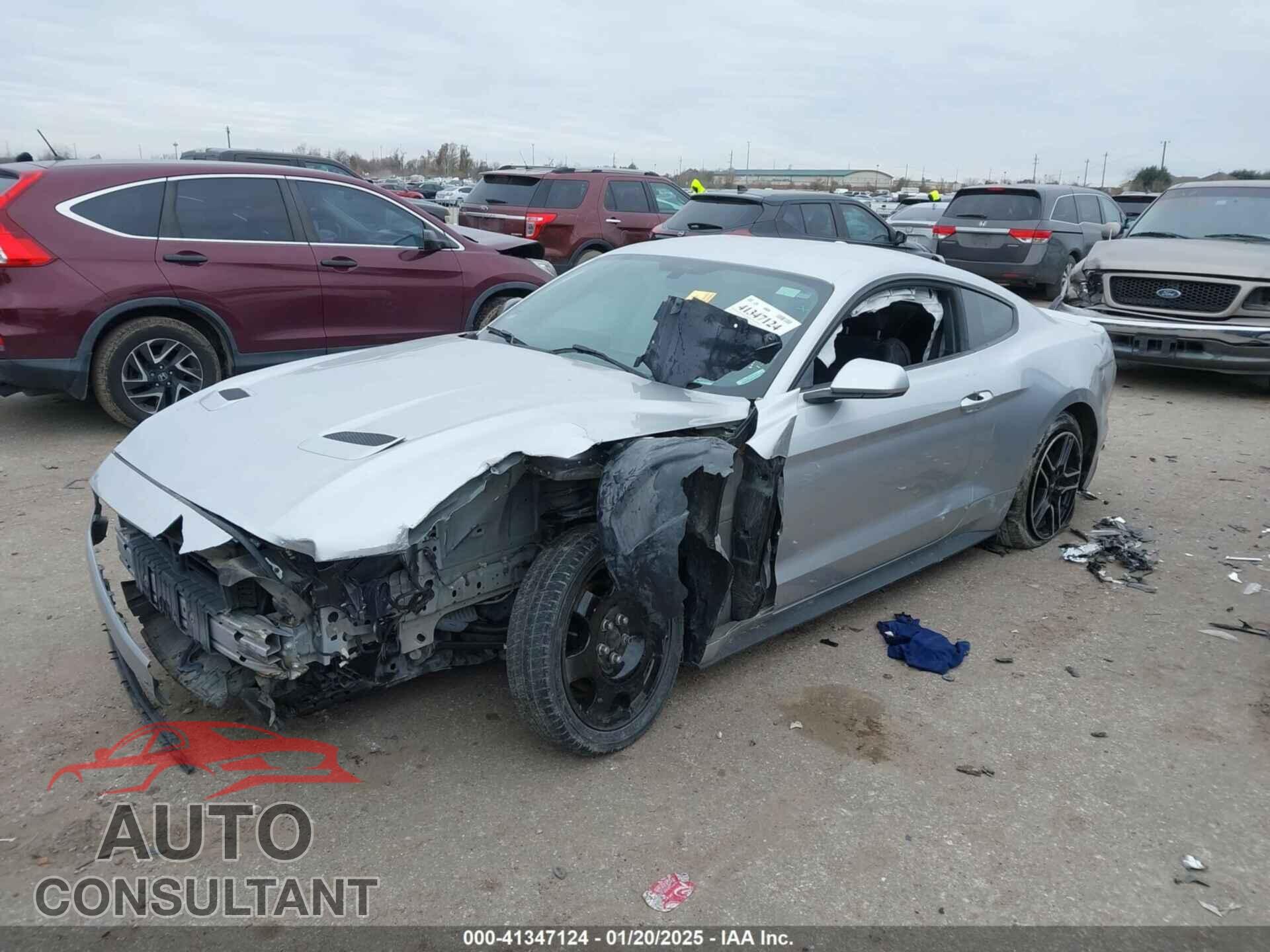 FORD MUSTANG 2018 - 1FA6P8TH8J5180232