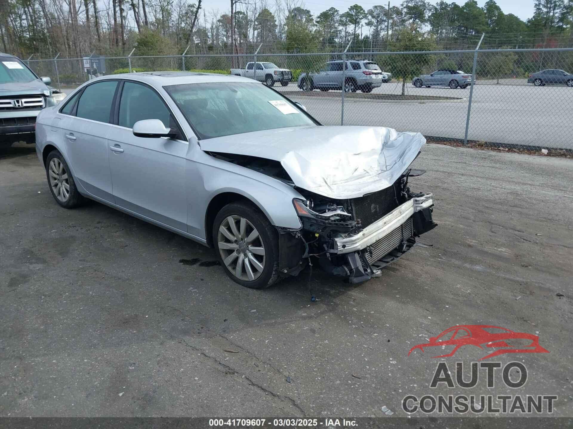 AUDI A4 2012 - WAUBFAFLXCN007072