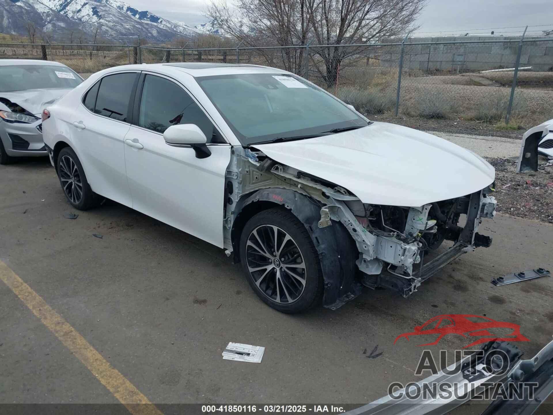 TOYOTA CAMRY 2019 - 4T1B11HK4KU175408