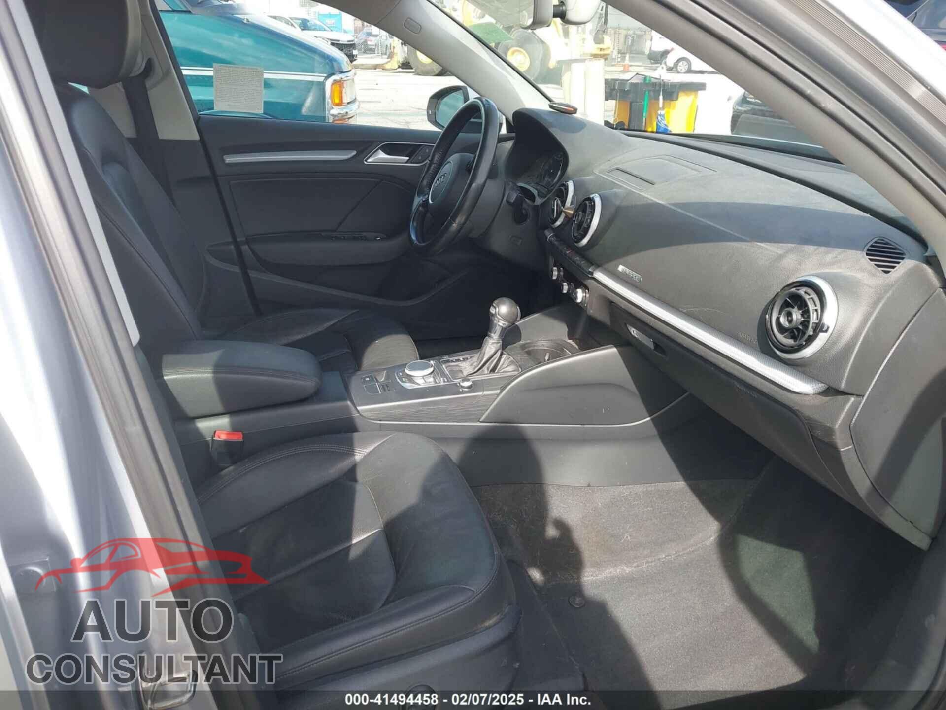 AUDI A3 E-TRON 2016 - WAUTPBFF7GA038262