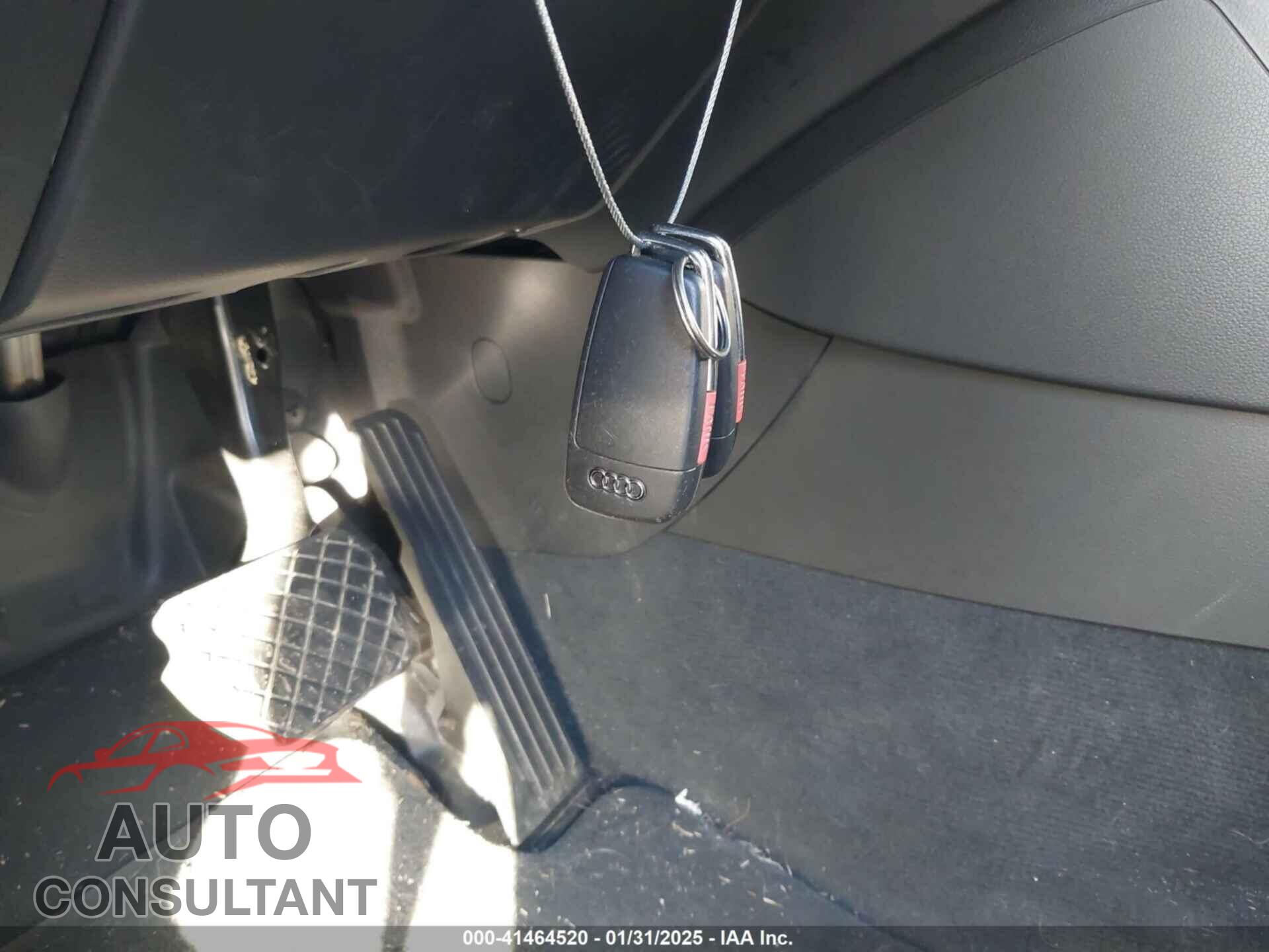 AUDI Q3 2017 - WA1JCCFS3HR002400