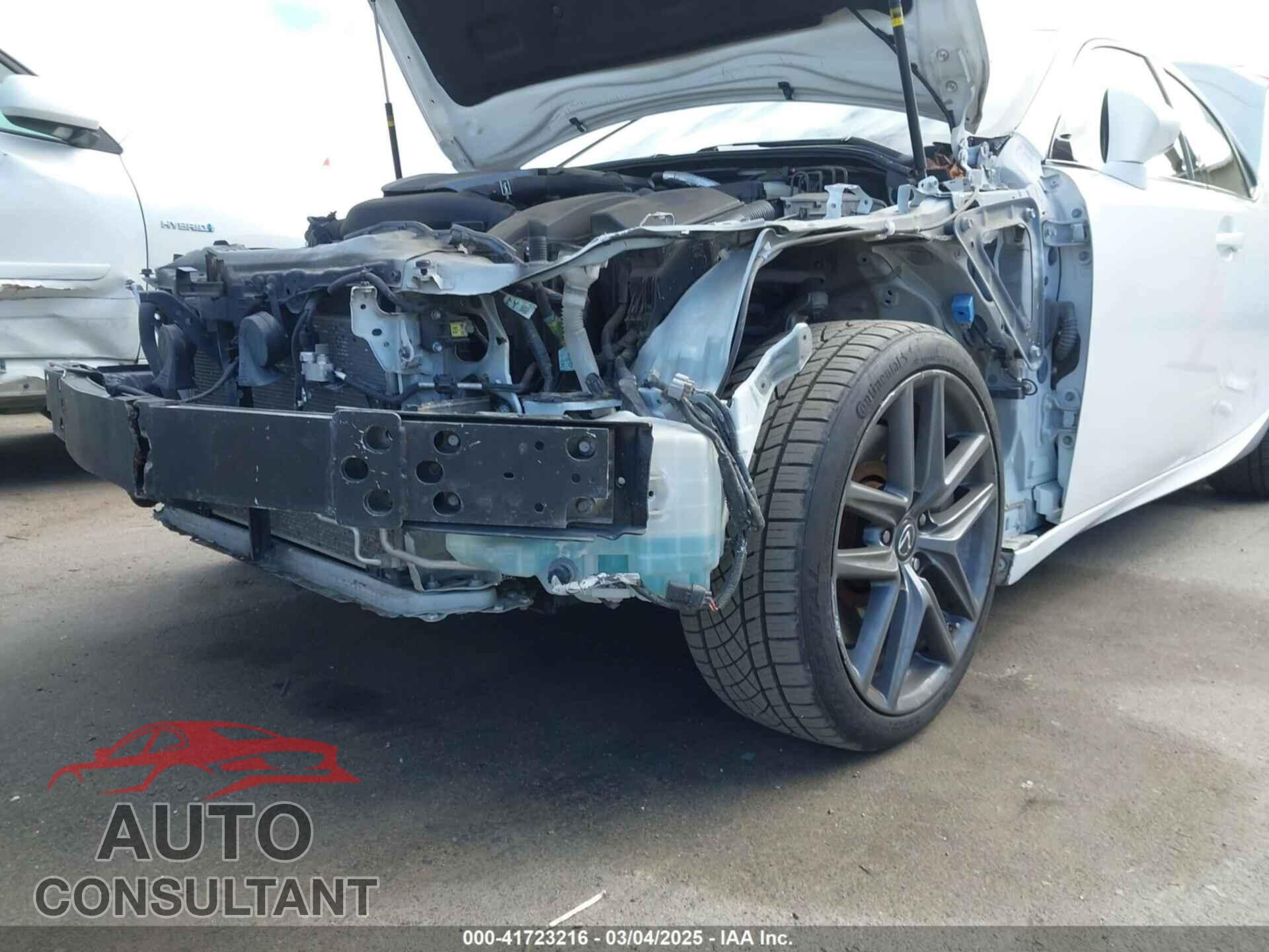 LEXUS IS 300 2019 - JTHBA1D20K5096708