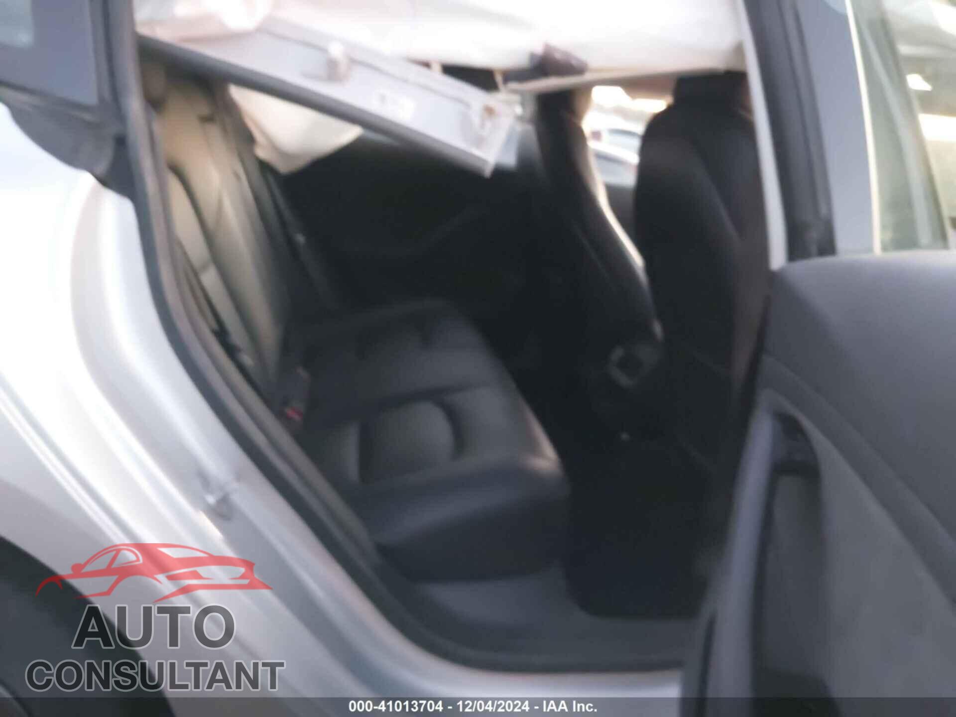 TESLA MODEL 3 2018 - 5YJ3E1EB5JF065265