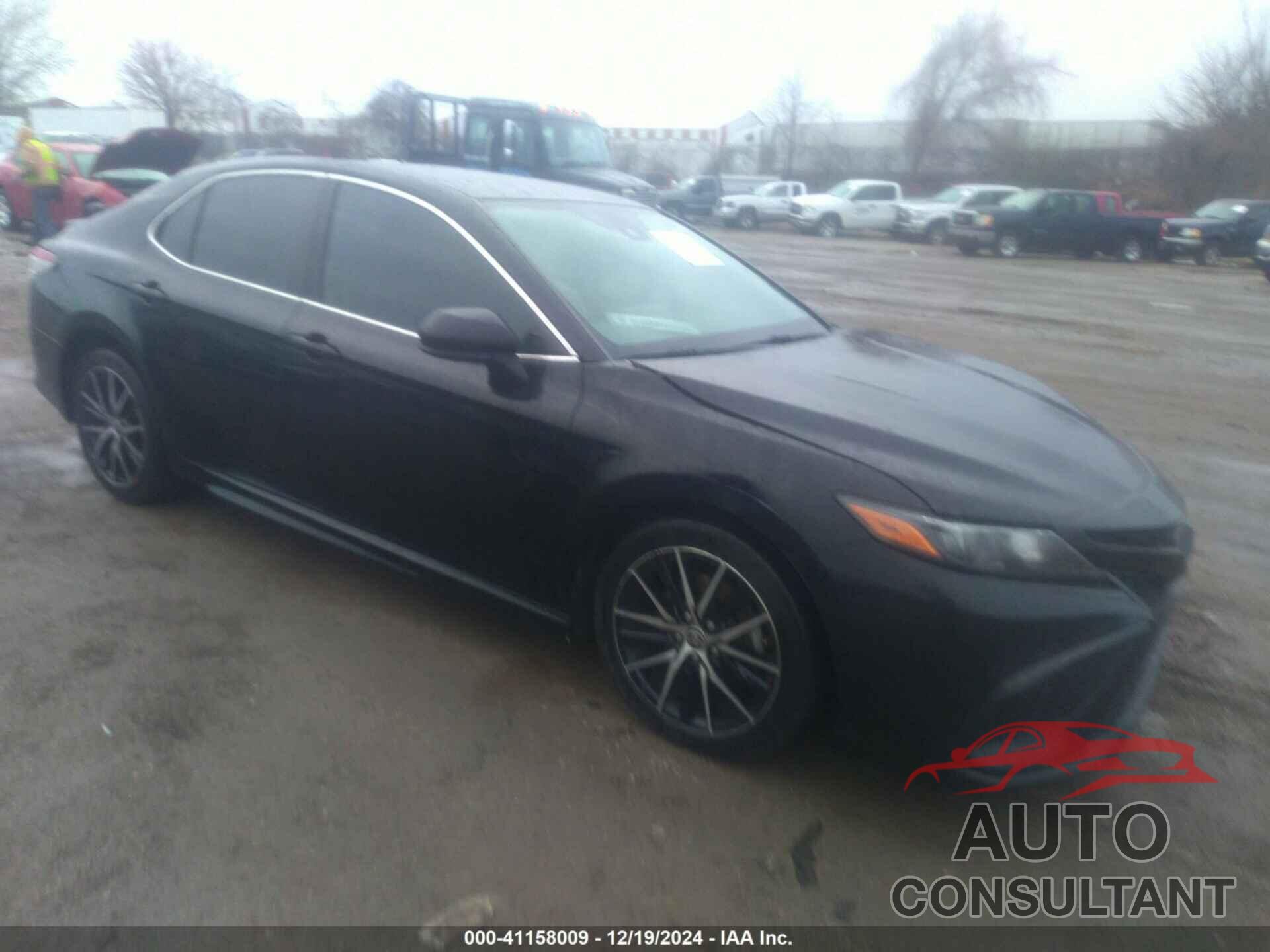 TOYOTA CAMRY 2021 - 4T1G11AK0MU516158