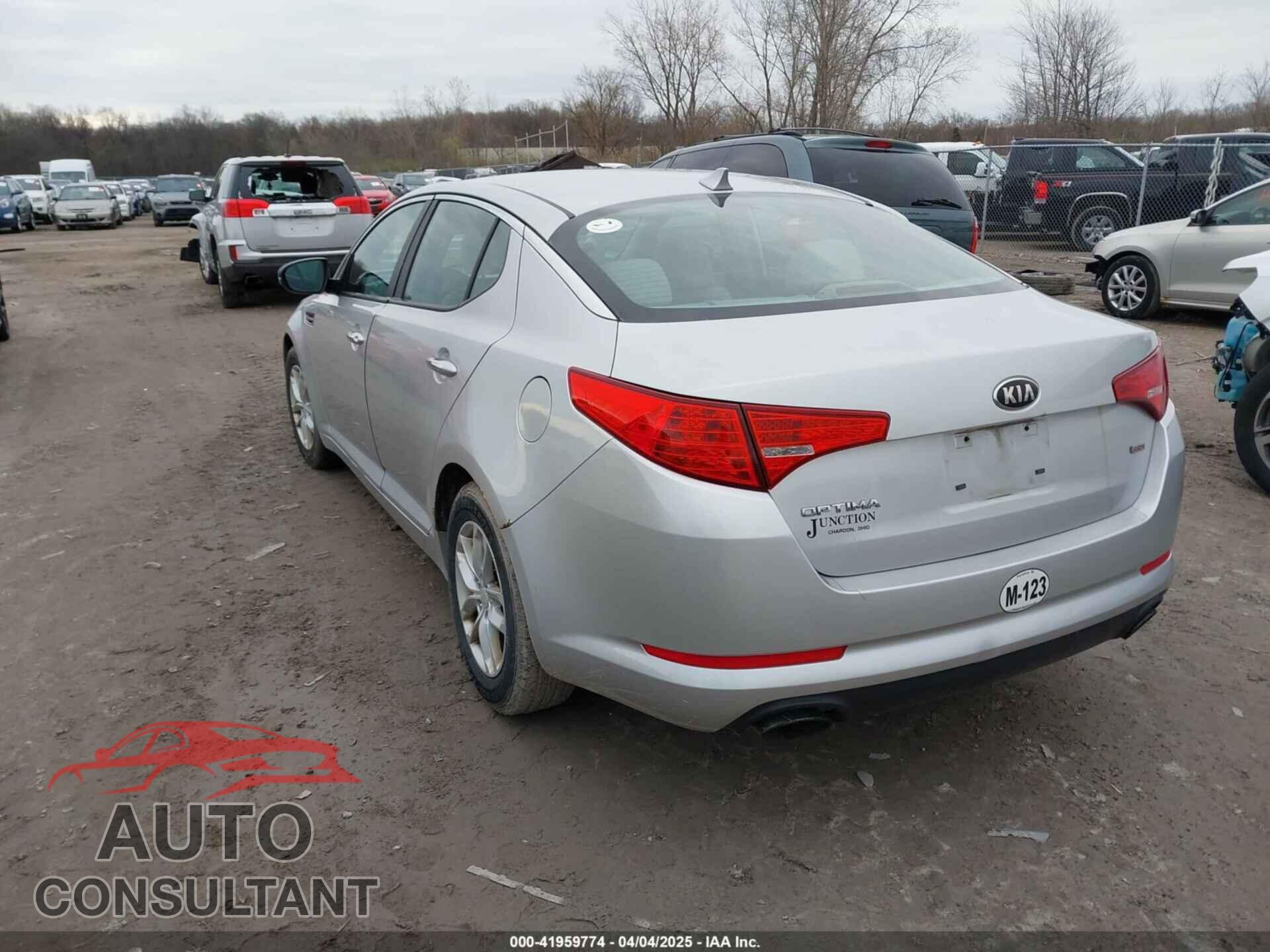KIA OPTIMA 2013 - KNAGM4A75D5310401