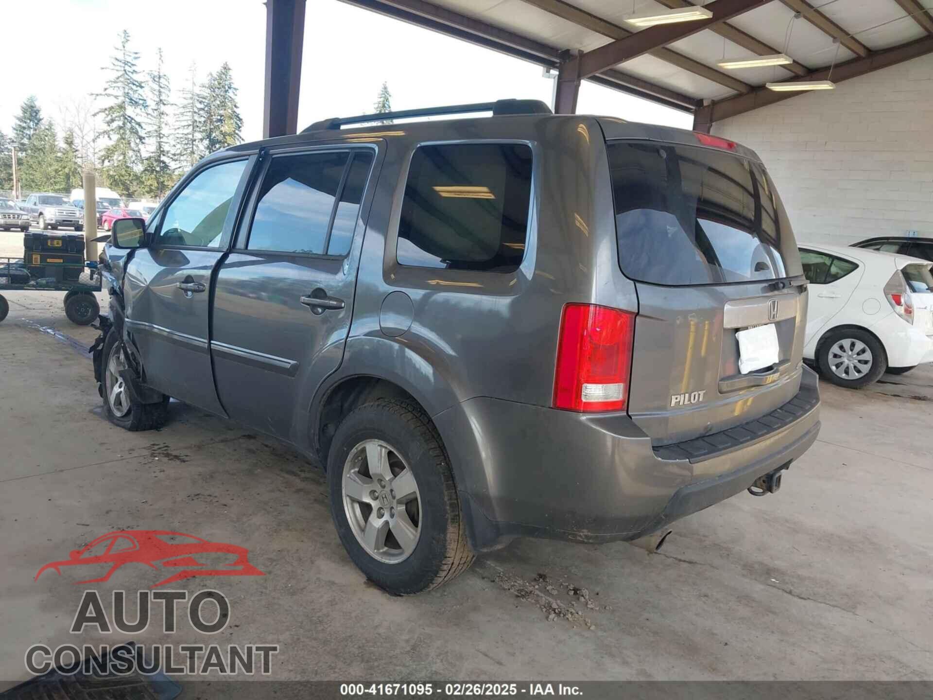 HONDA PILOT 2011 - 5FNYF4H51BB022943