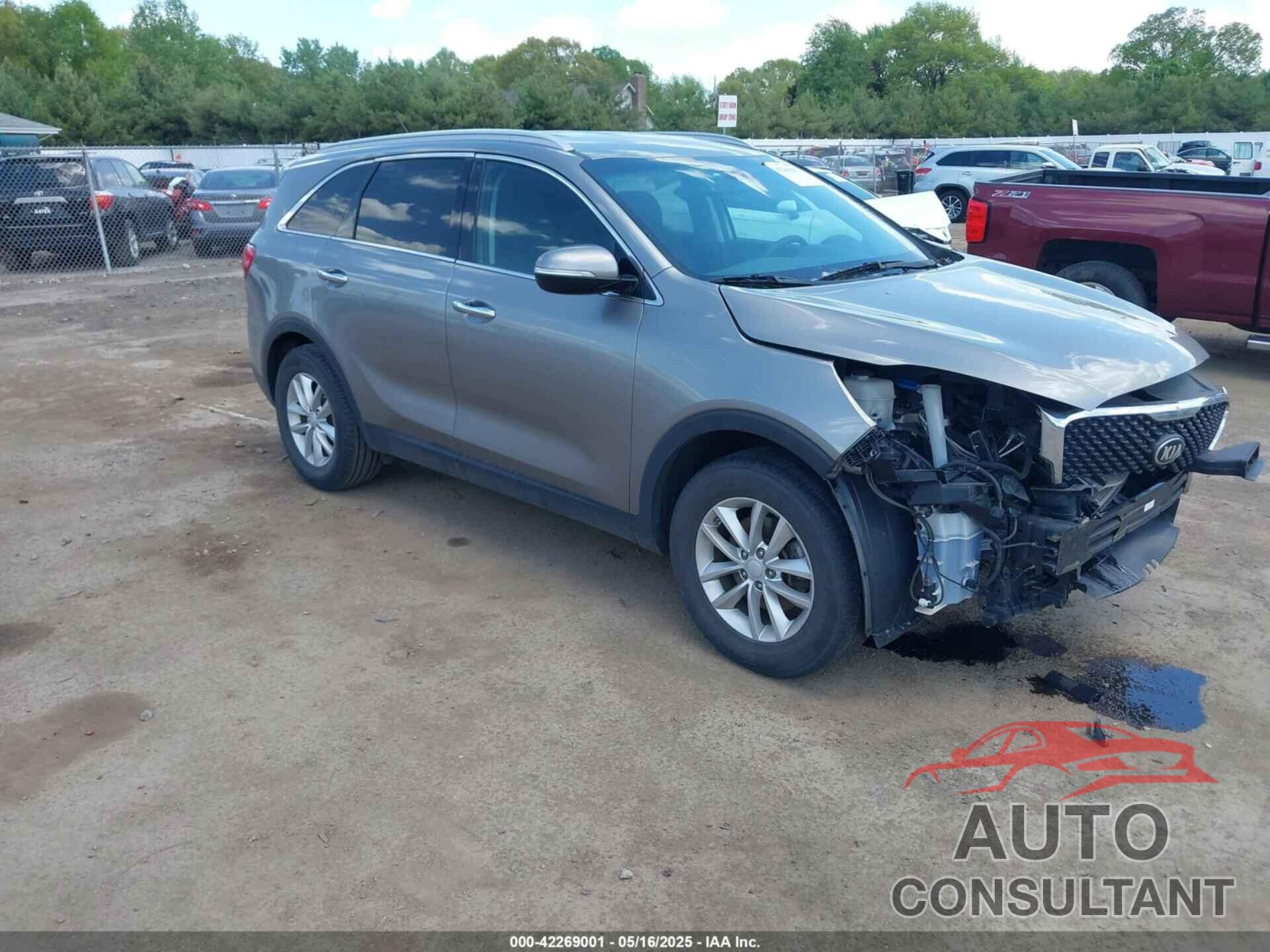 KIA SORENTO 2017 - 5XYPG4A36HG330807