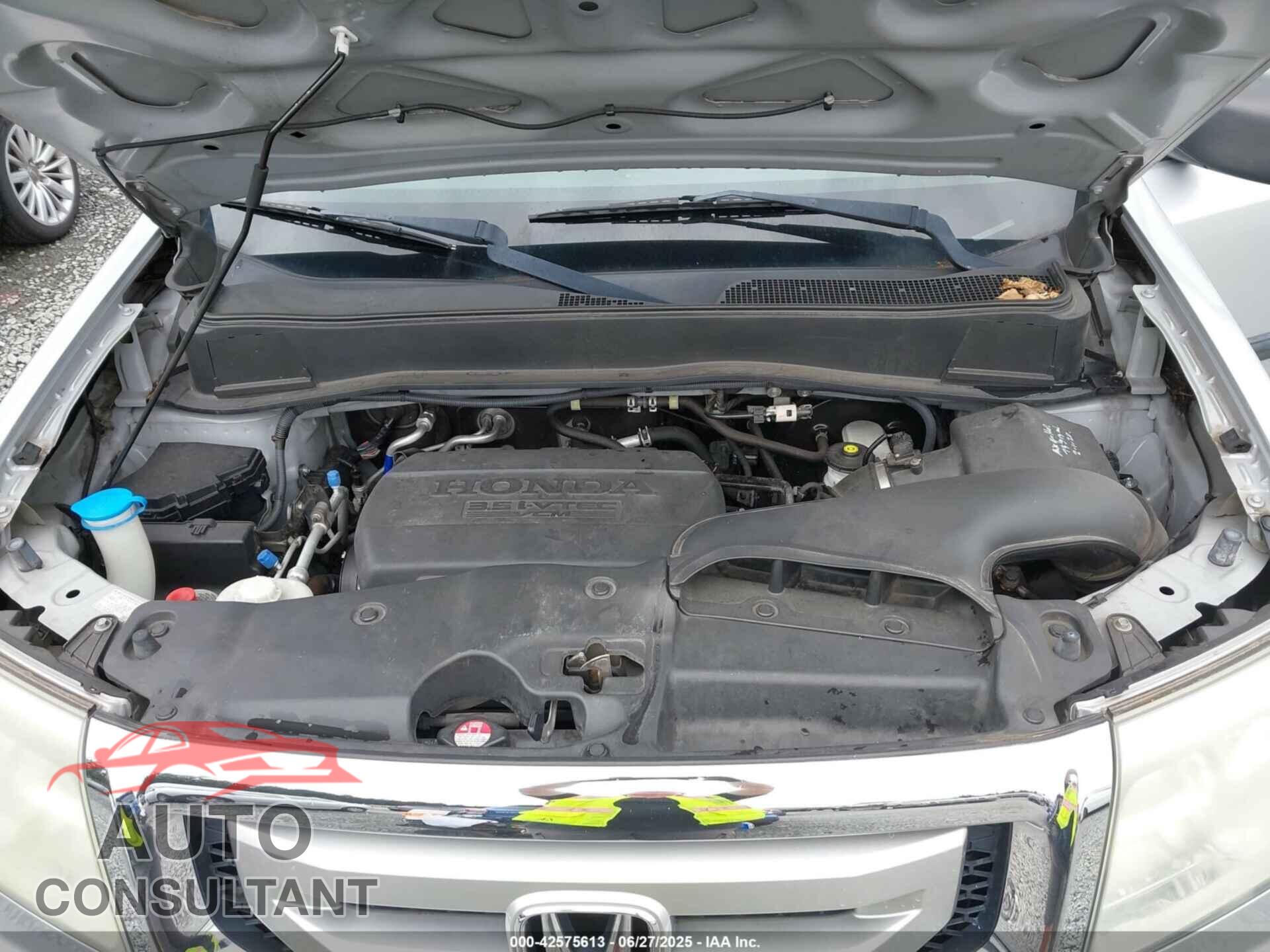 HONDA PILOT 2011 - 5FNYF4H29BB058546
