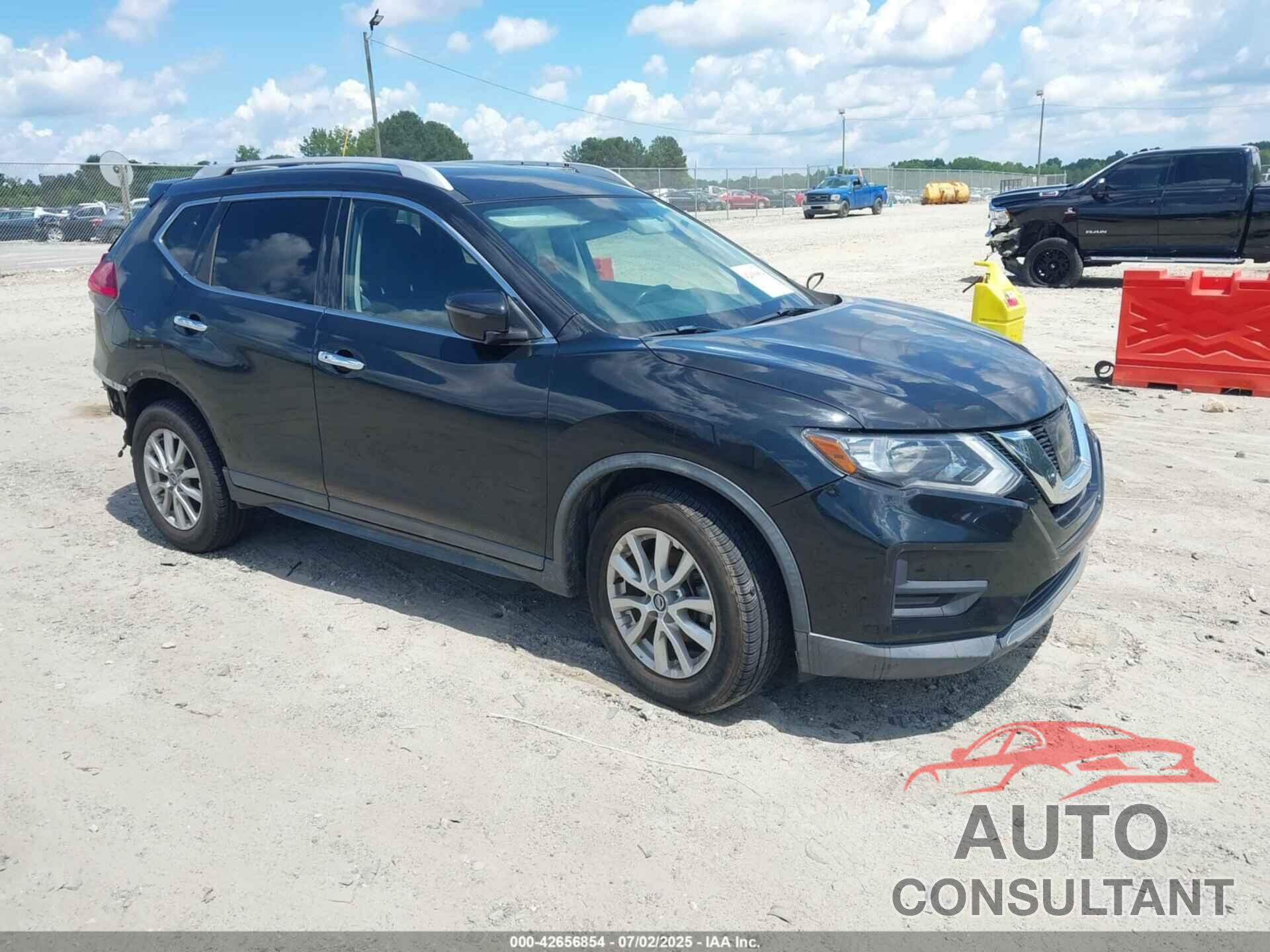 NISSAN ROGUE 2017 - KNMAT2MT1HP589655
