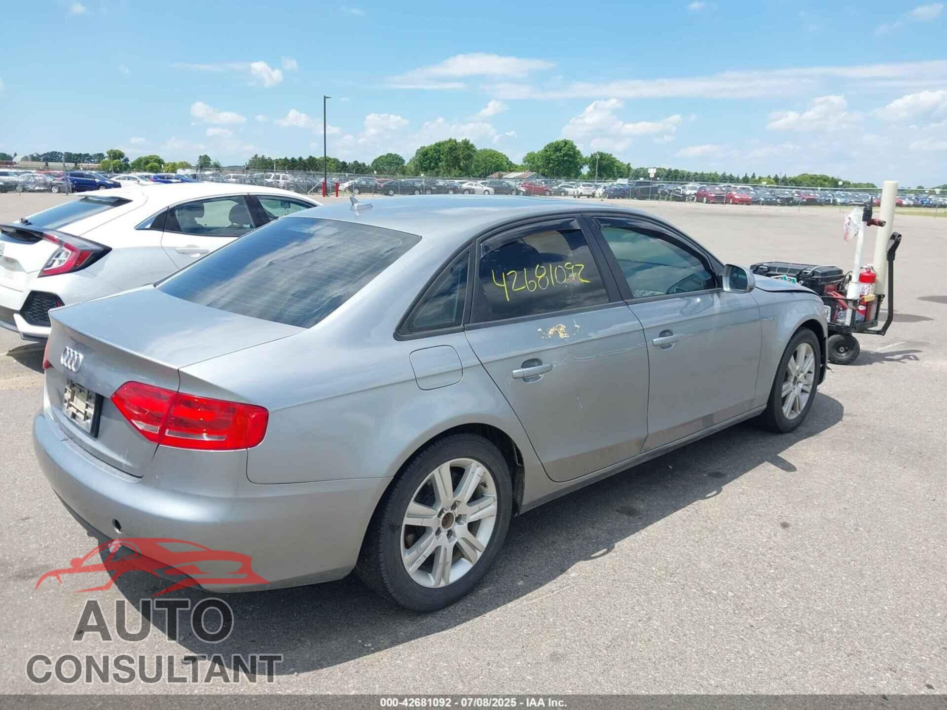 AUDI A4 2011 - WAUDFAFL4BN001808