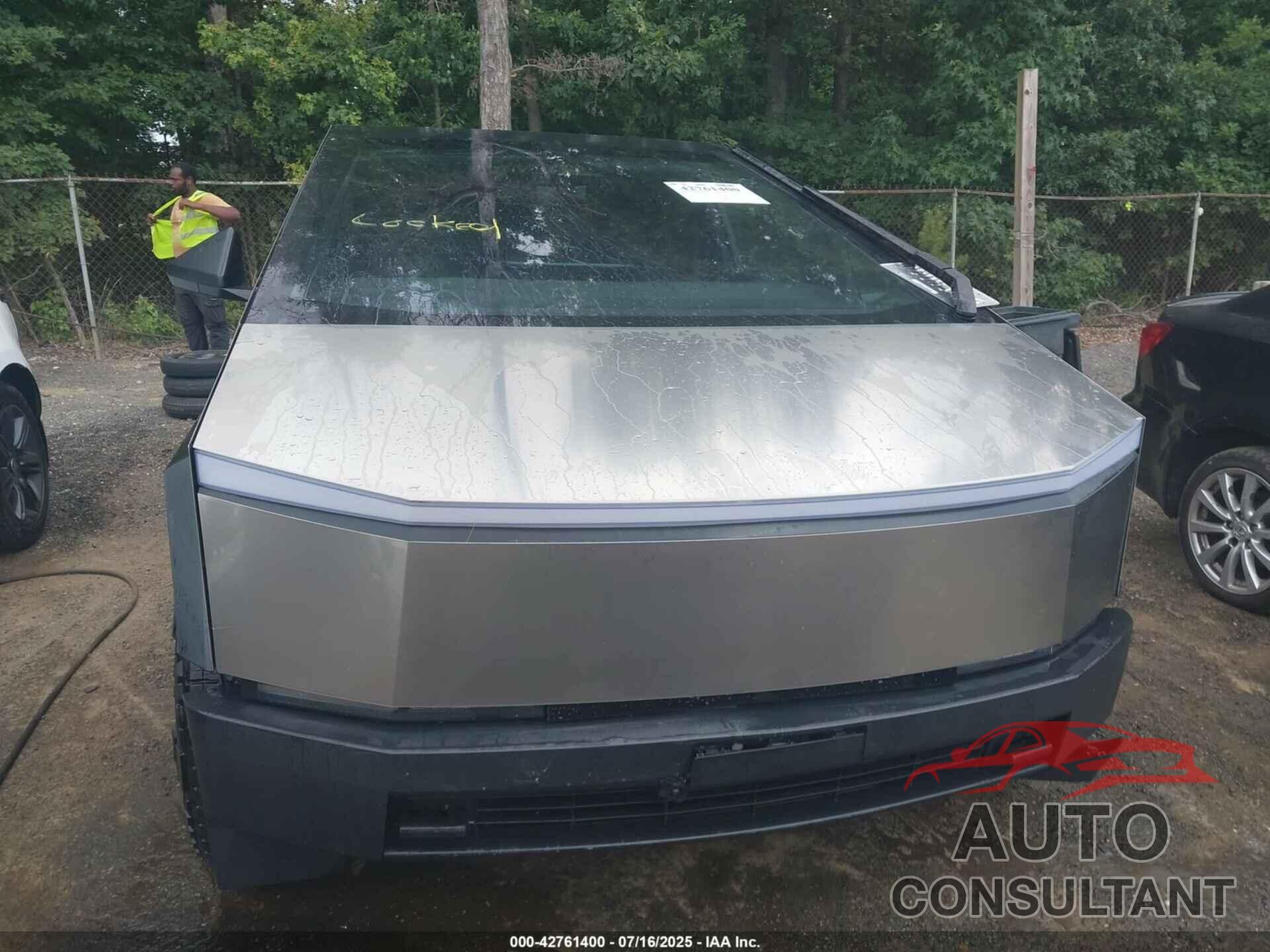 TESLA CYBERTRUCK 2024 - 7G2CEHED5RA007852