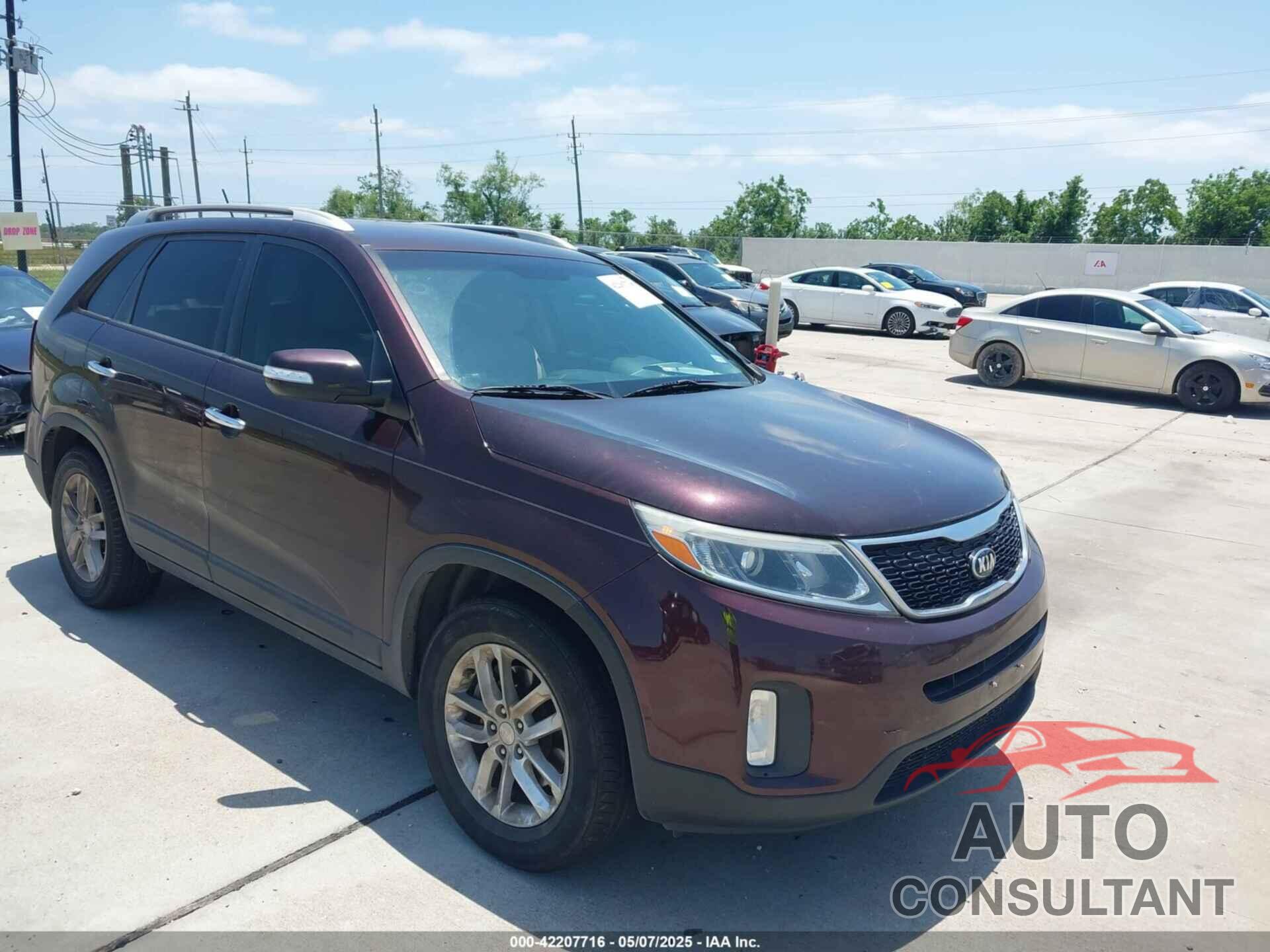 KIA SORENTO 2015 - 5XYKT4A63FG574332