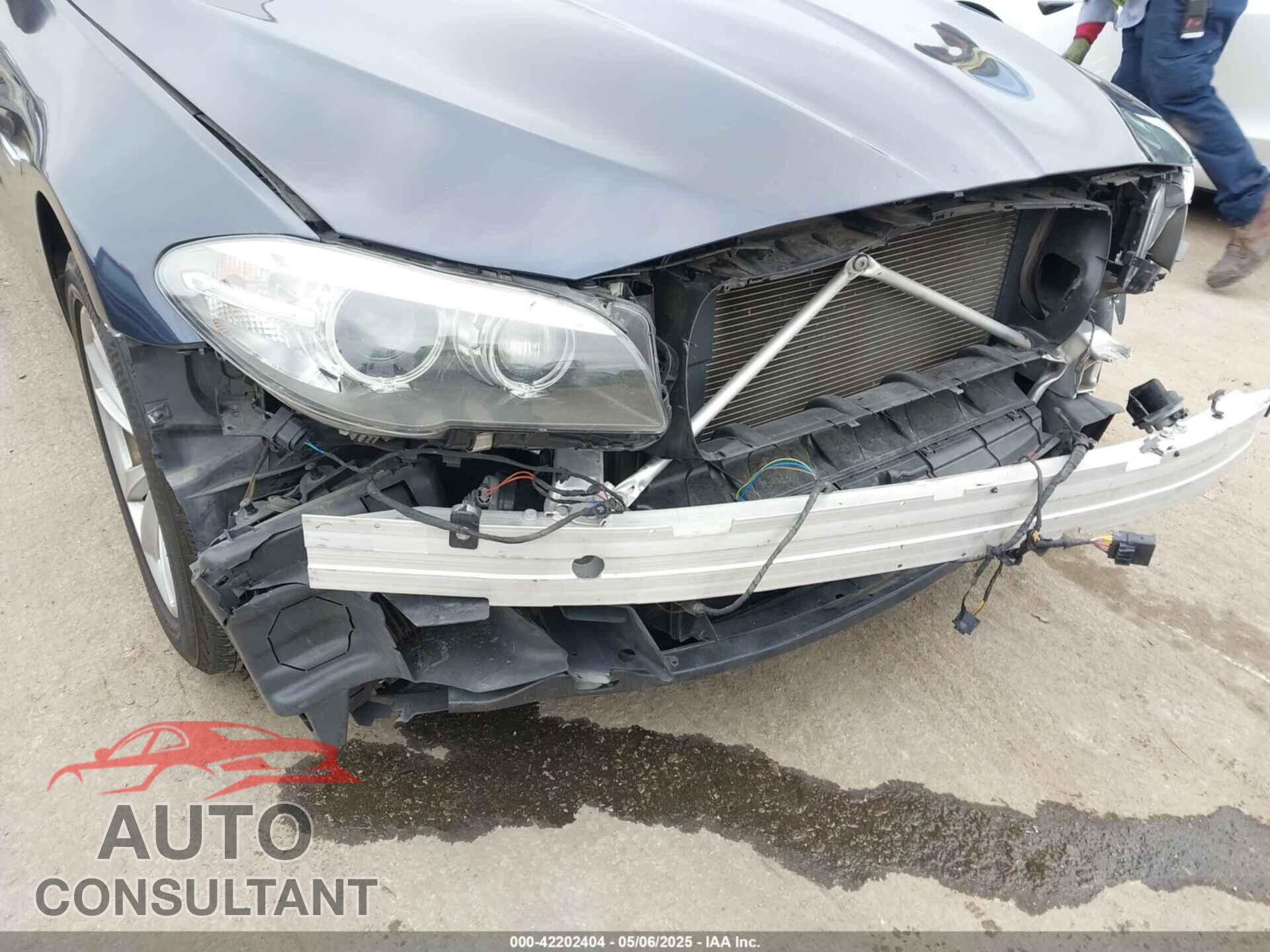 BMW 528I 2016 - WBA5A5C52GG351644