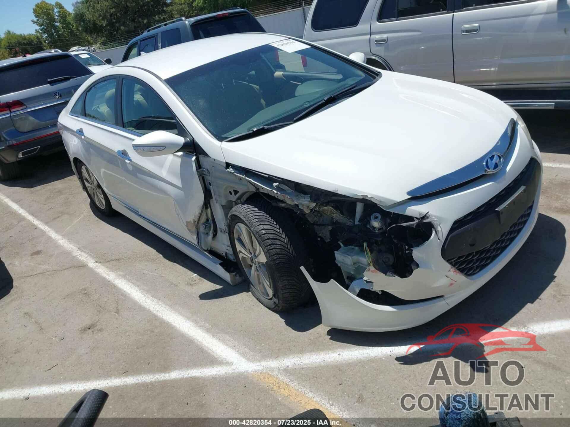 HYUNDAI SONATA HYBRID 2013 - KMHEC4A45DA096046