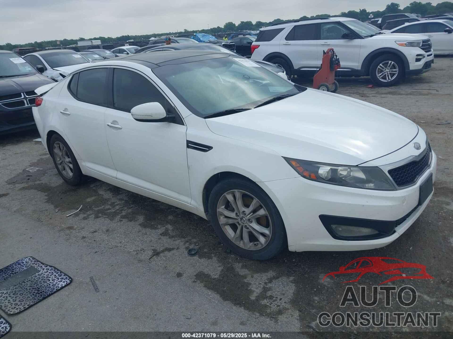 KIA OPTIMA 2011 - KNAGN4A72B5179227