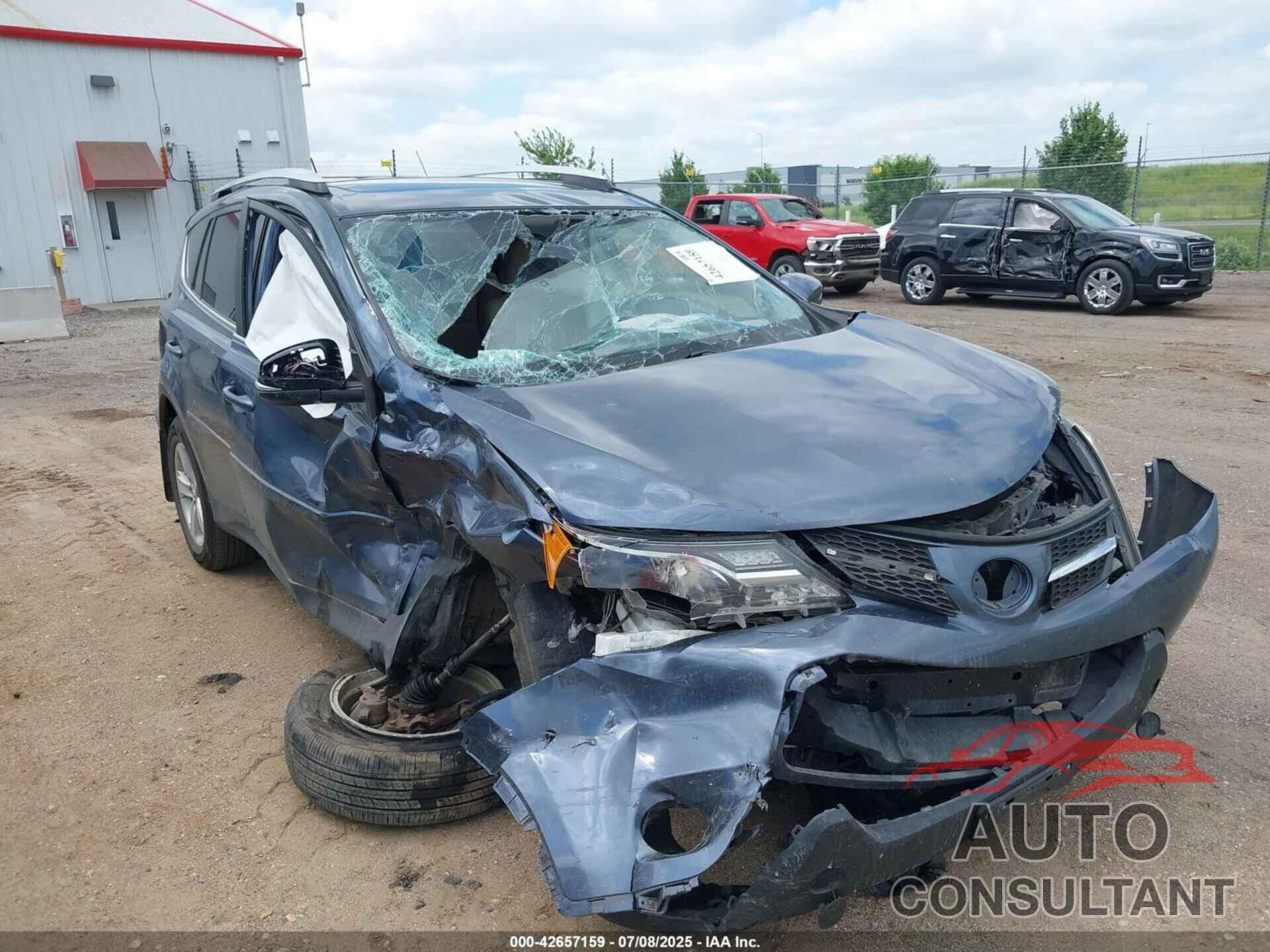 TOYOTA RAV4 2013 - JTMRFREV4DD023343