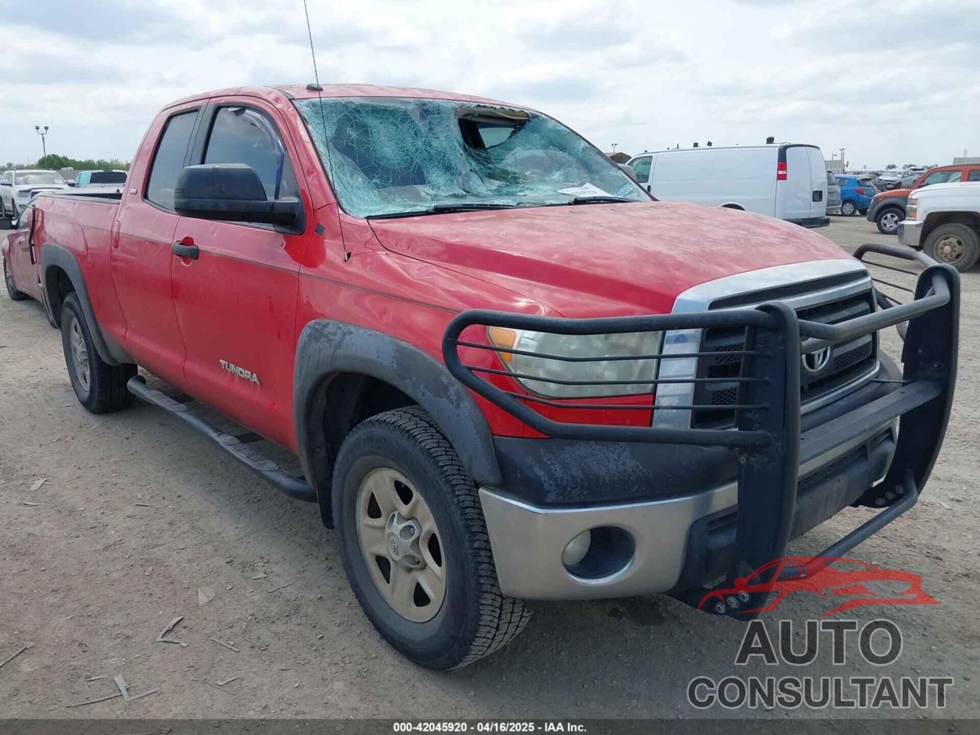 TOYOTA TUNDRA 2011 - 5TFRM5F13BX028068