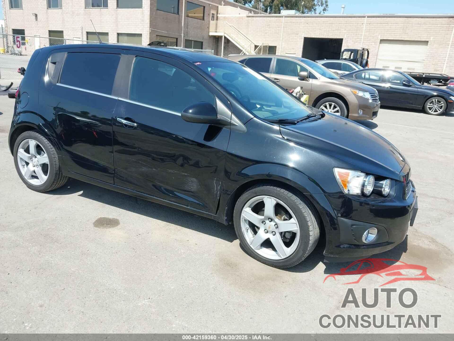 CHEVROLET SONIC 2012 - 1G1JE6SH1C4139930