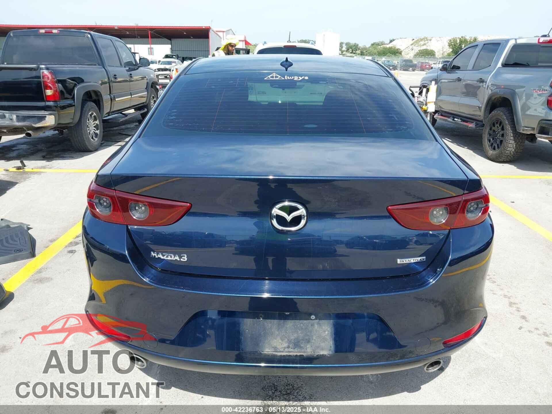 MAZDA MAZDA3 2019 - 3MZBPADL3KM110892