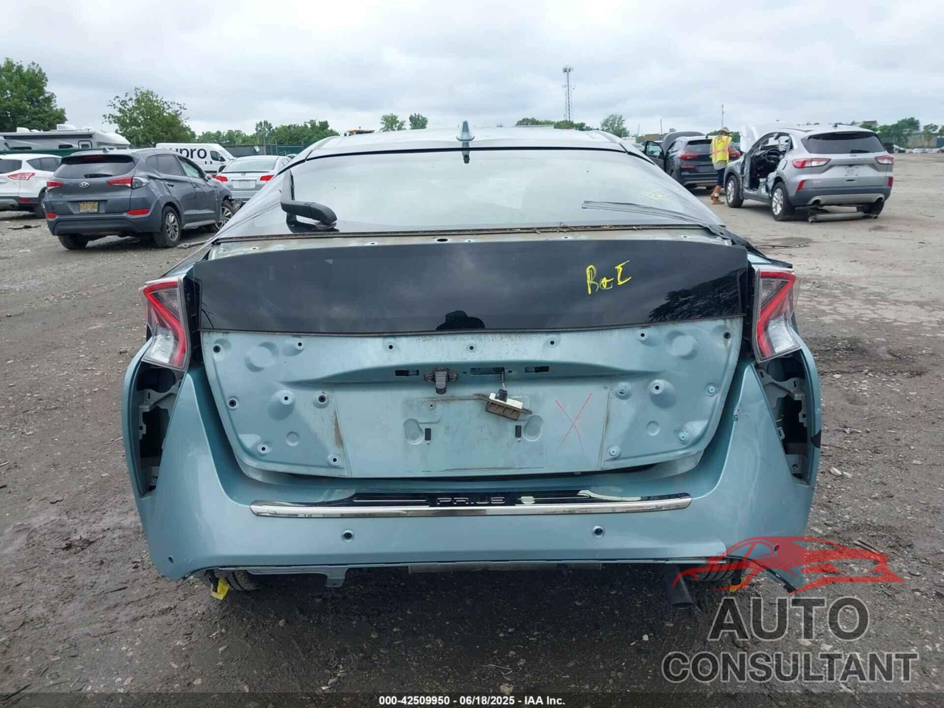 TOYOTA PRIUS 2017 - JTDKARFU2H3048467