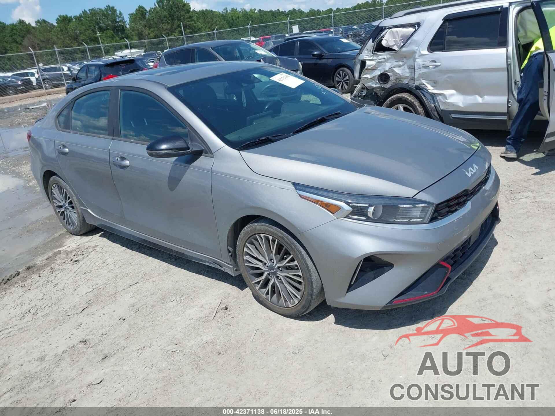KIA FORTE 2023 - 3KPF54AD5PE519096