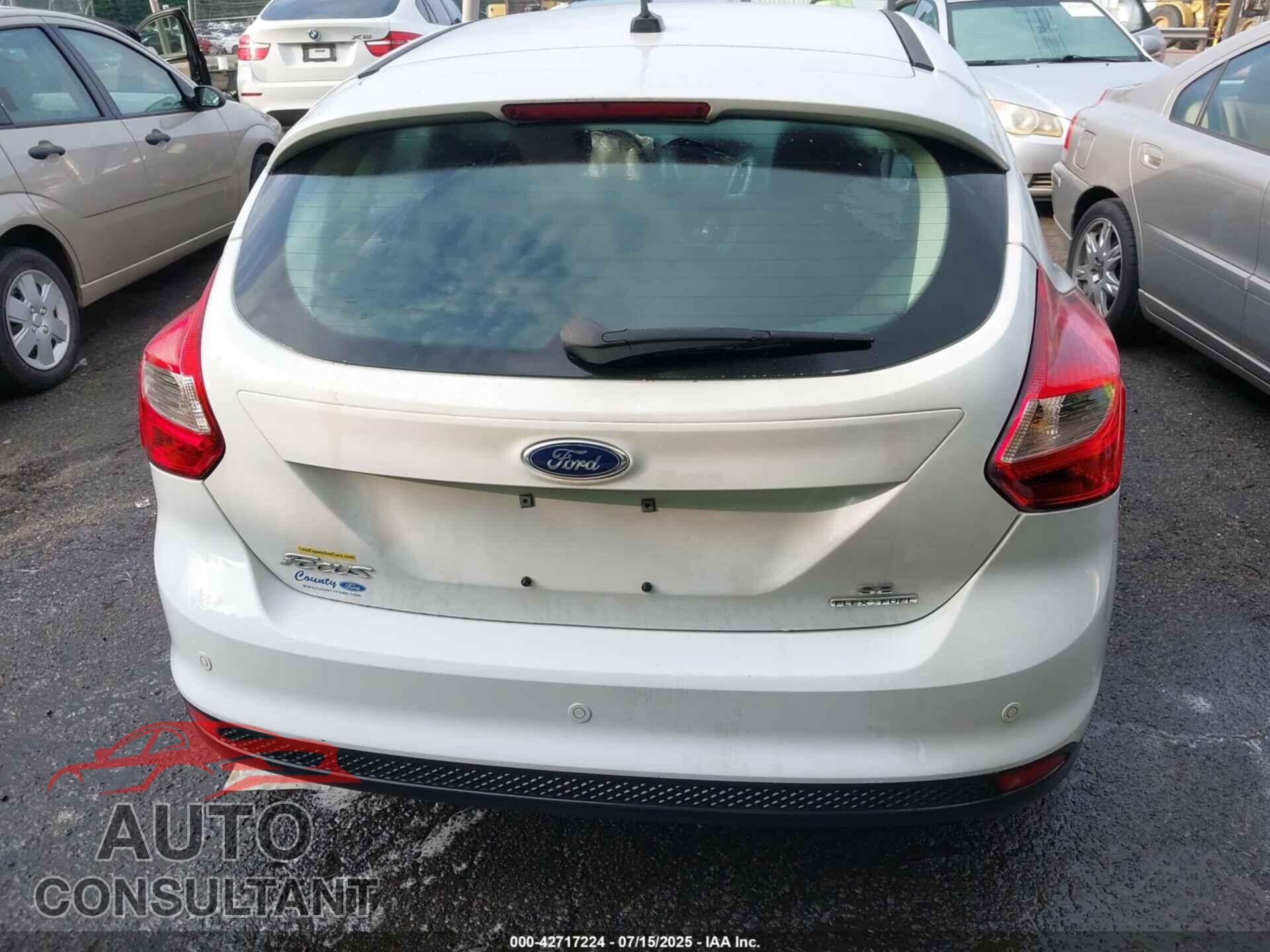 FORD FOCUS 2014 - 1FADP3K27EL165567