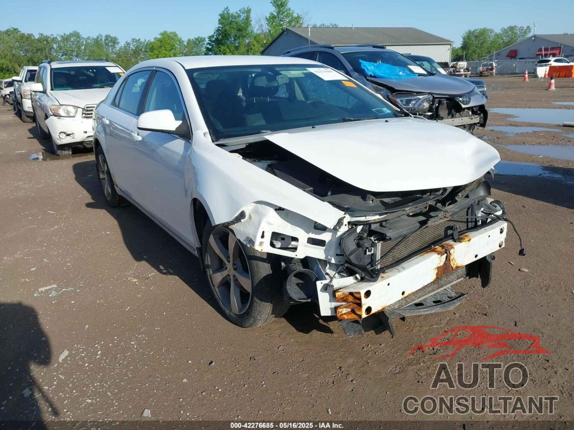 CHEVROLET MALIBU 2011 - 1G1ZC5E12BF117570