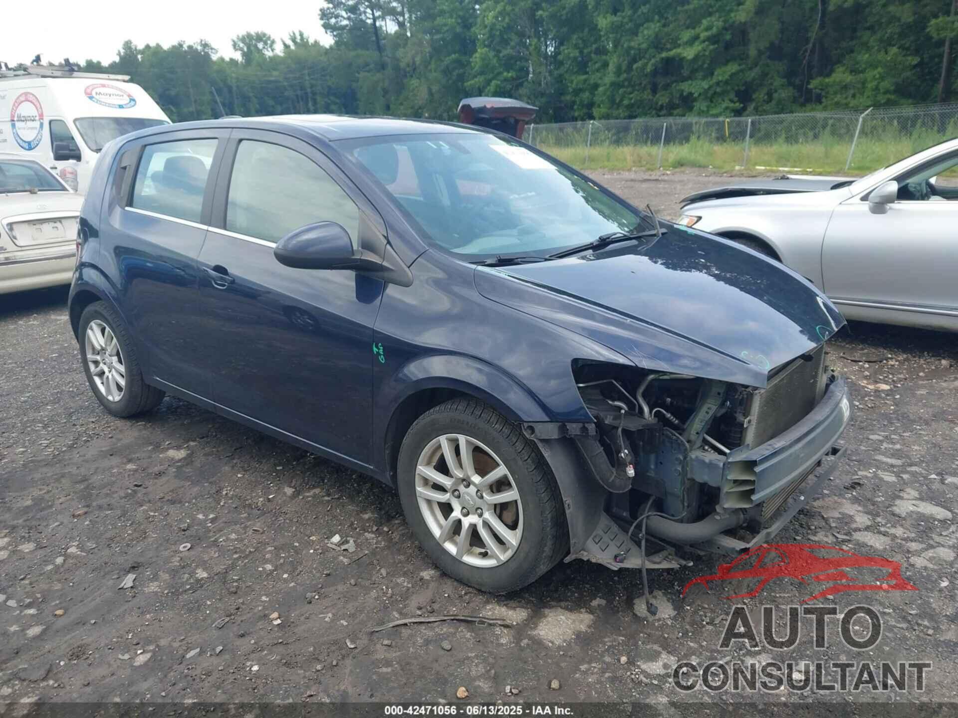 CHEVROLET SONIC 2015 - 1G1JD6SBXF4146927